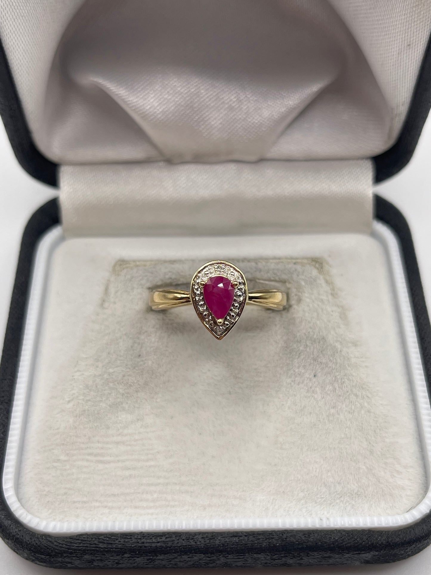 9ct gold ruby and diamond ring