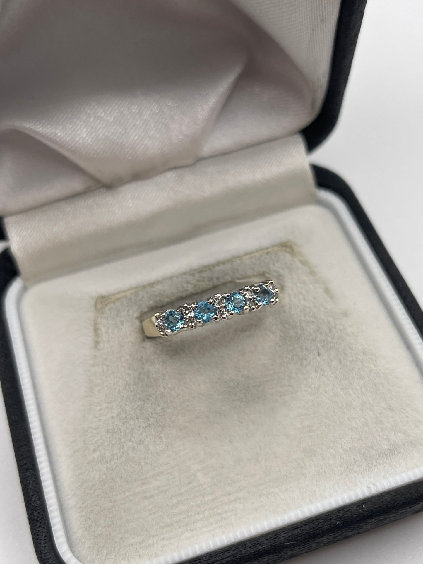 9ct gold topaz and diamond ring