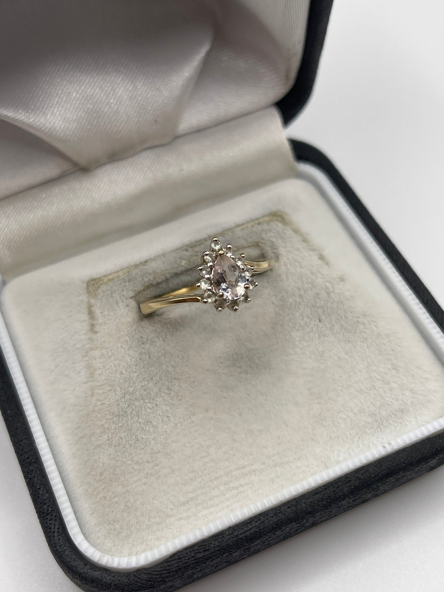 9ct gold pale morganite and zircon ring
