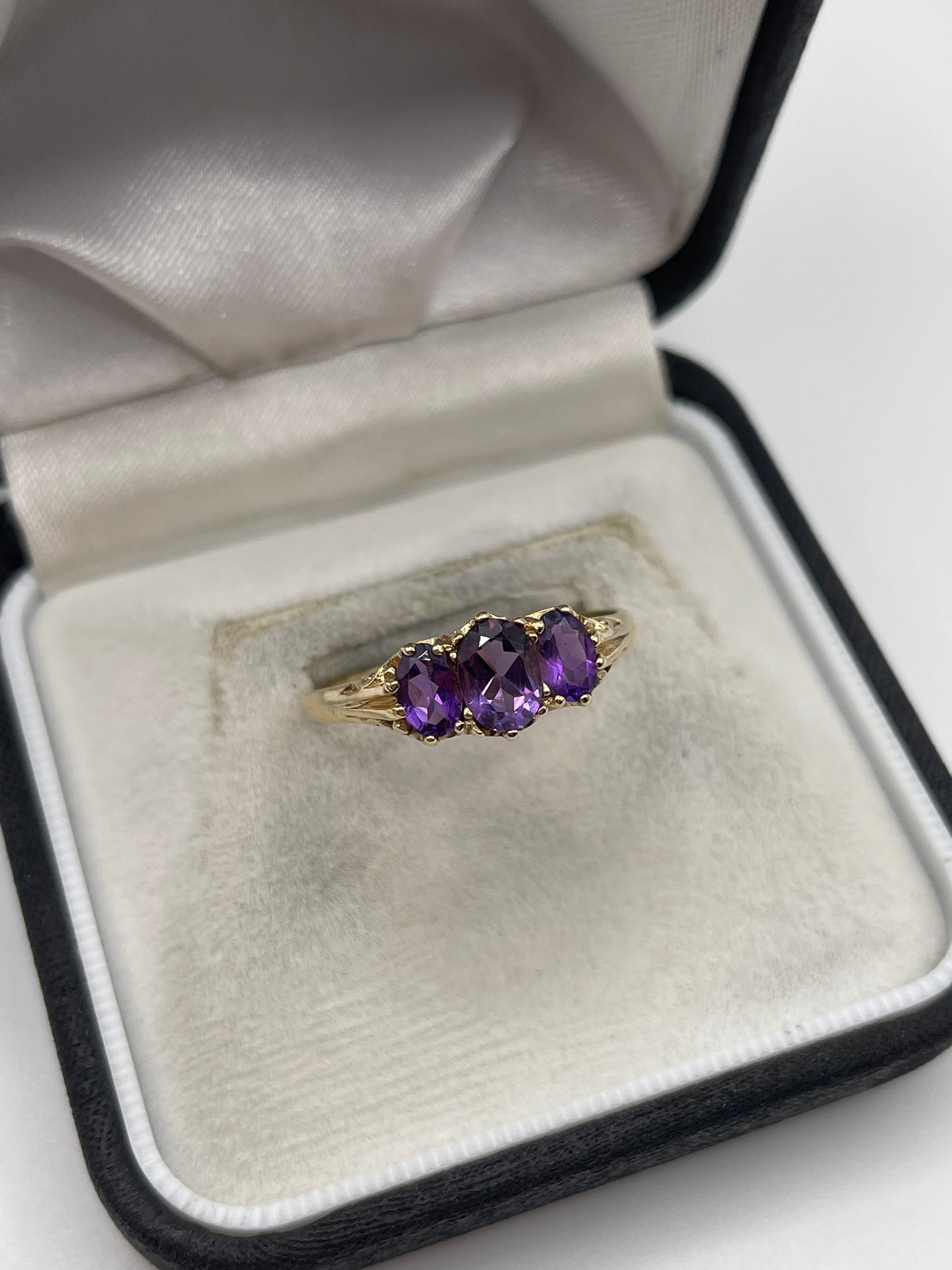 9ct gold amethyst ring