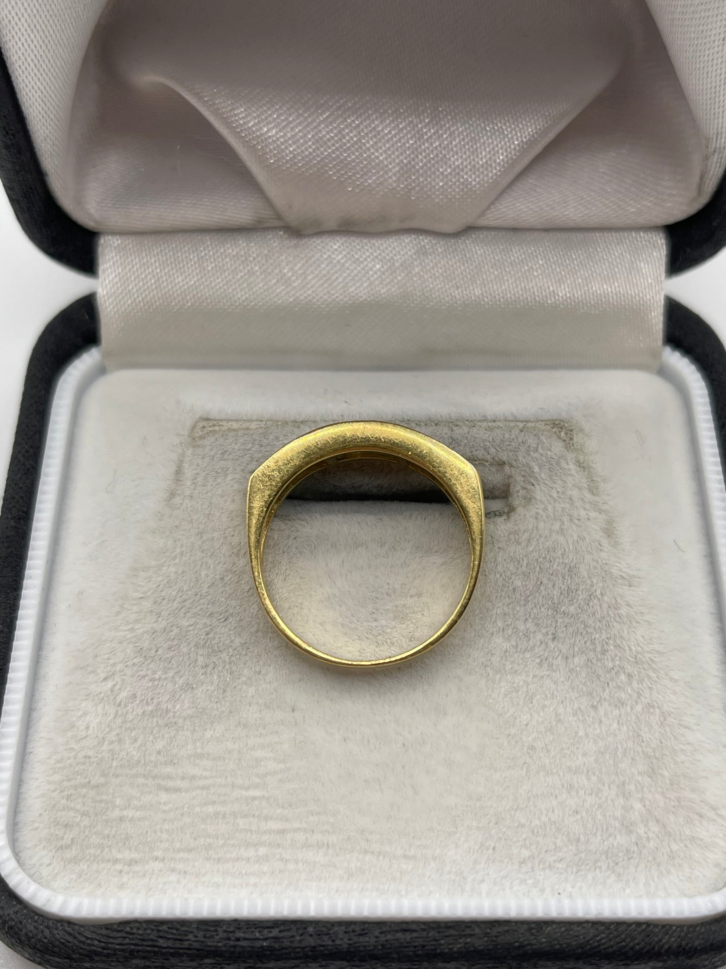 18ct gold emerald and cz ring