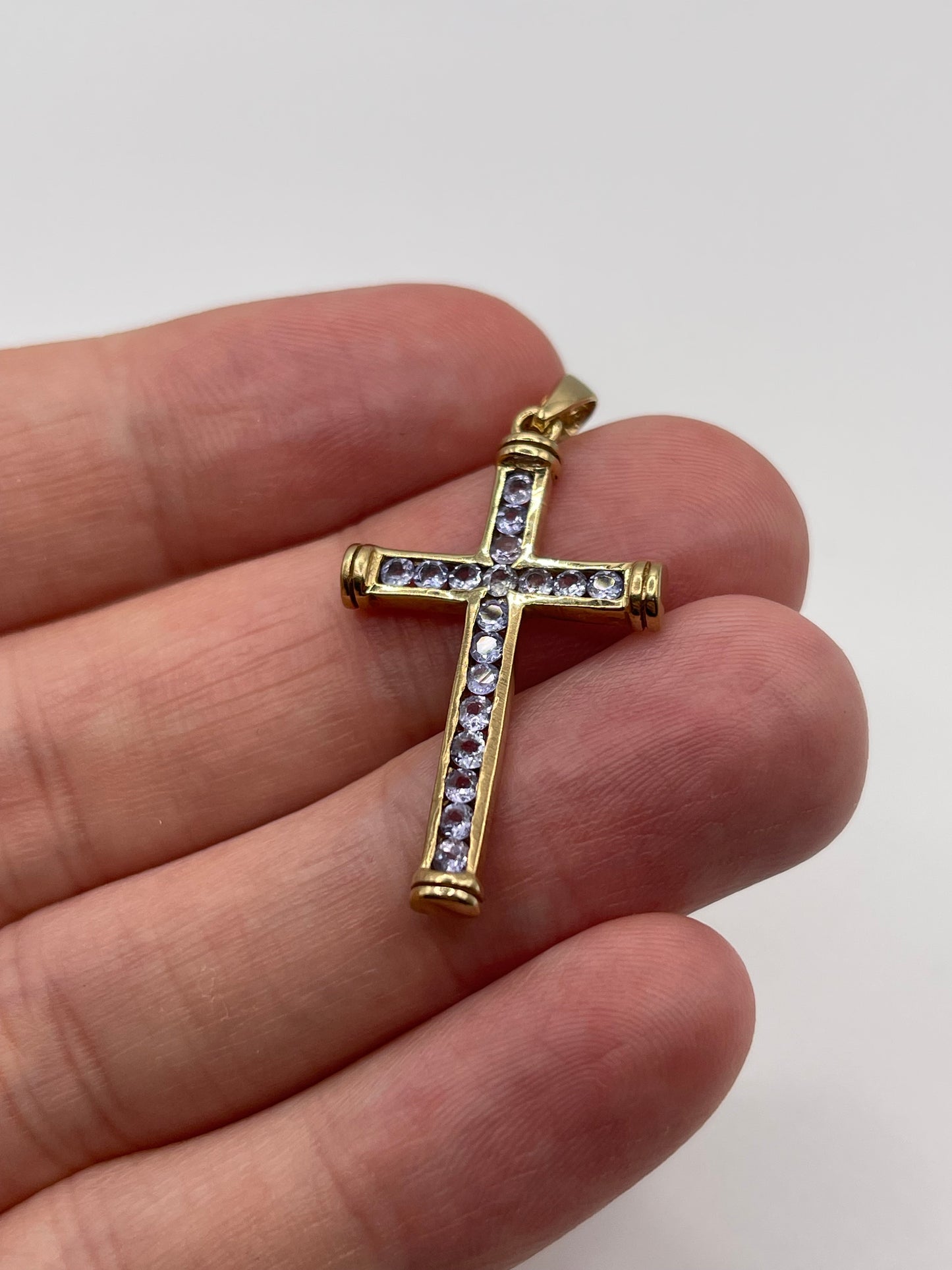 9ct gold tanzanite cross pendant