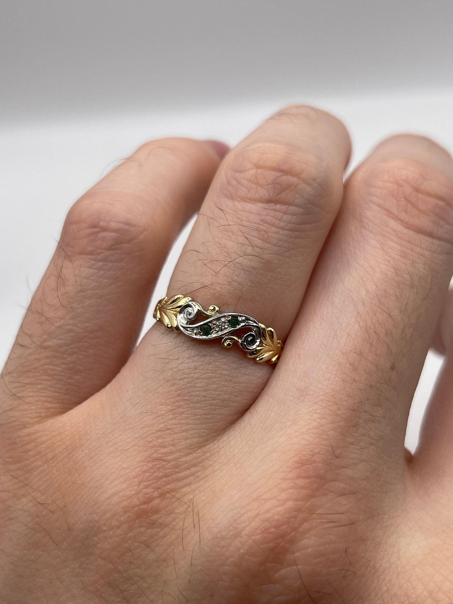 9ct gold emerald and diamond ring