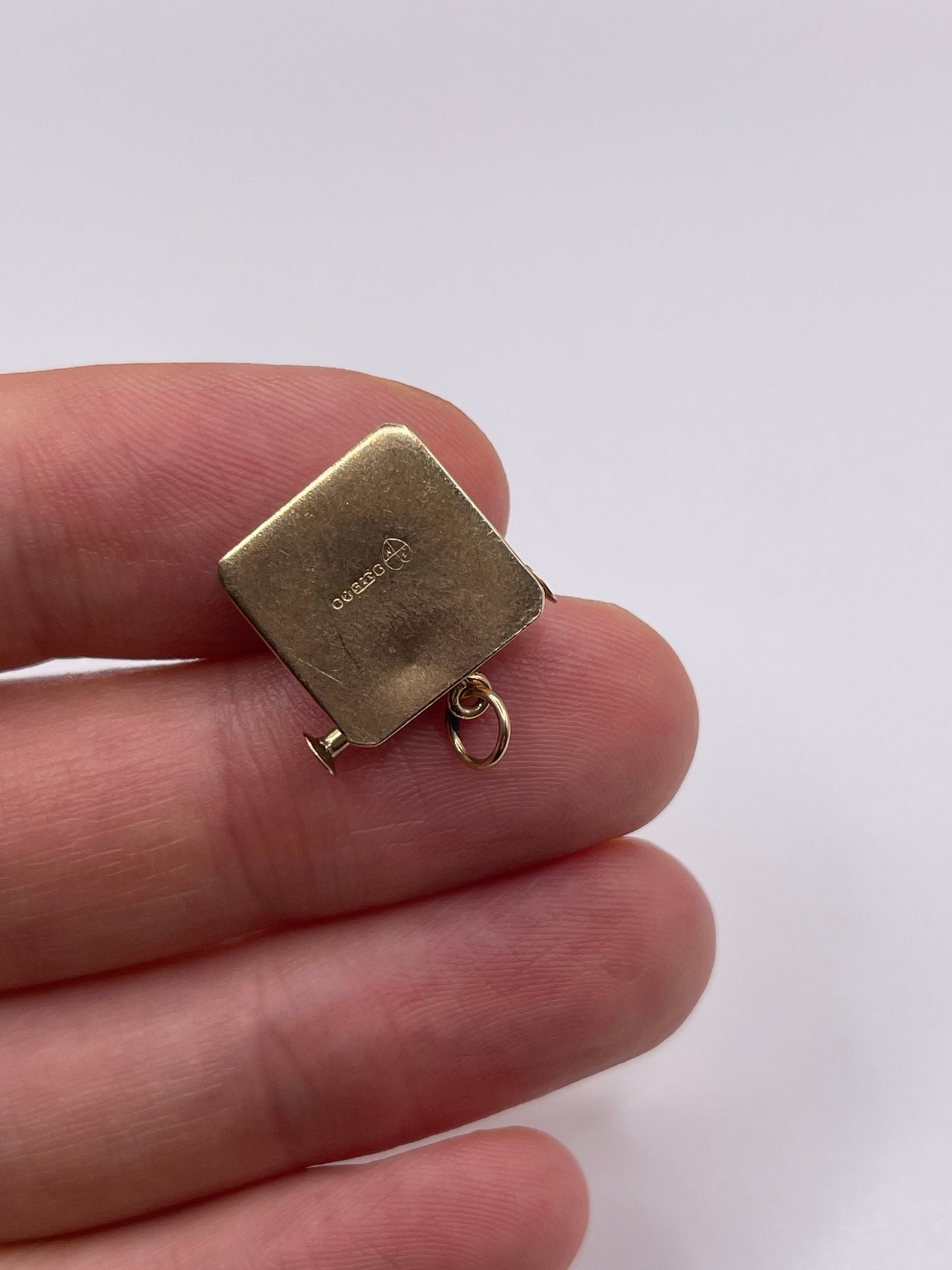 9ct gold typewriter charm
