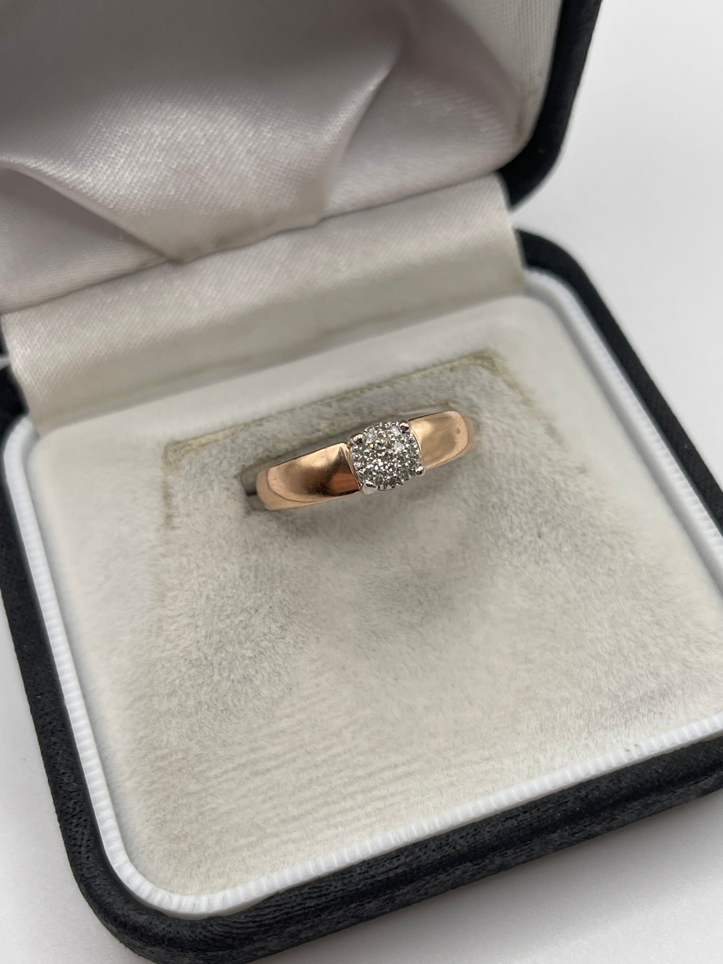 9ct rose gold diamond cluster ring