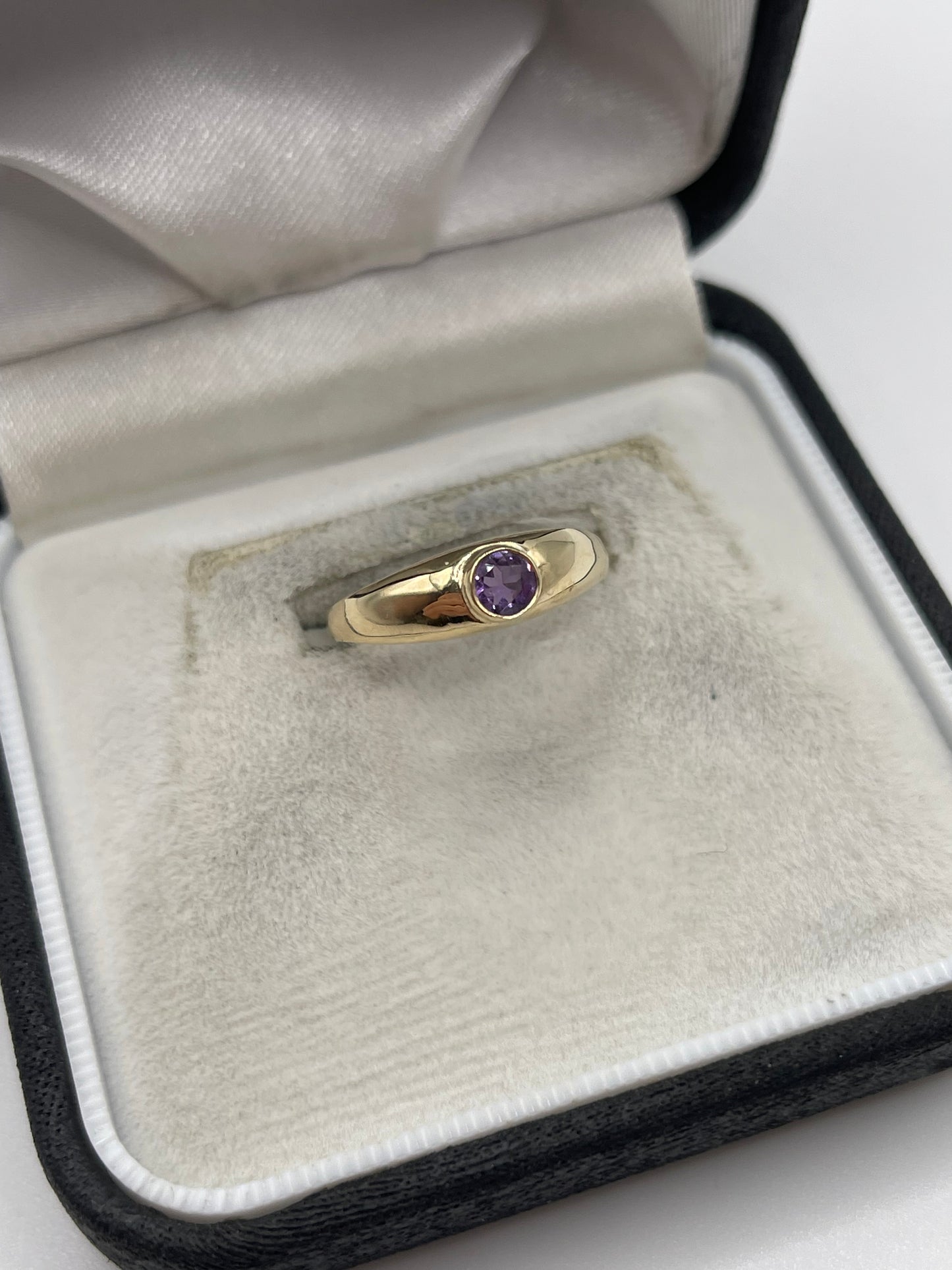 9ct gold amethyst gypsy ring