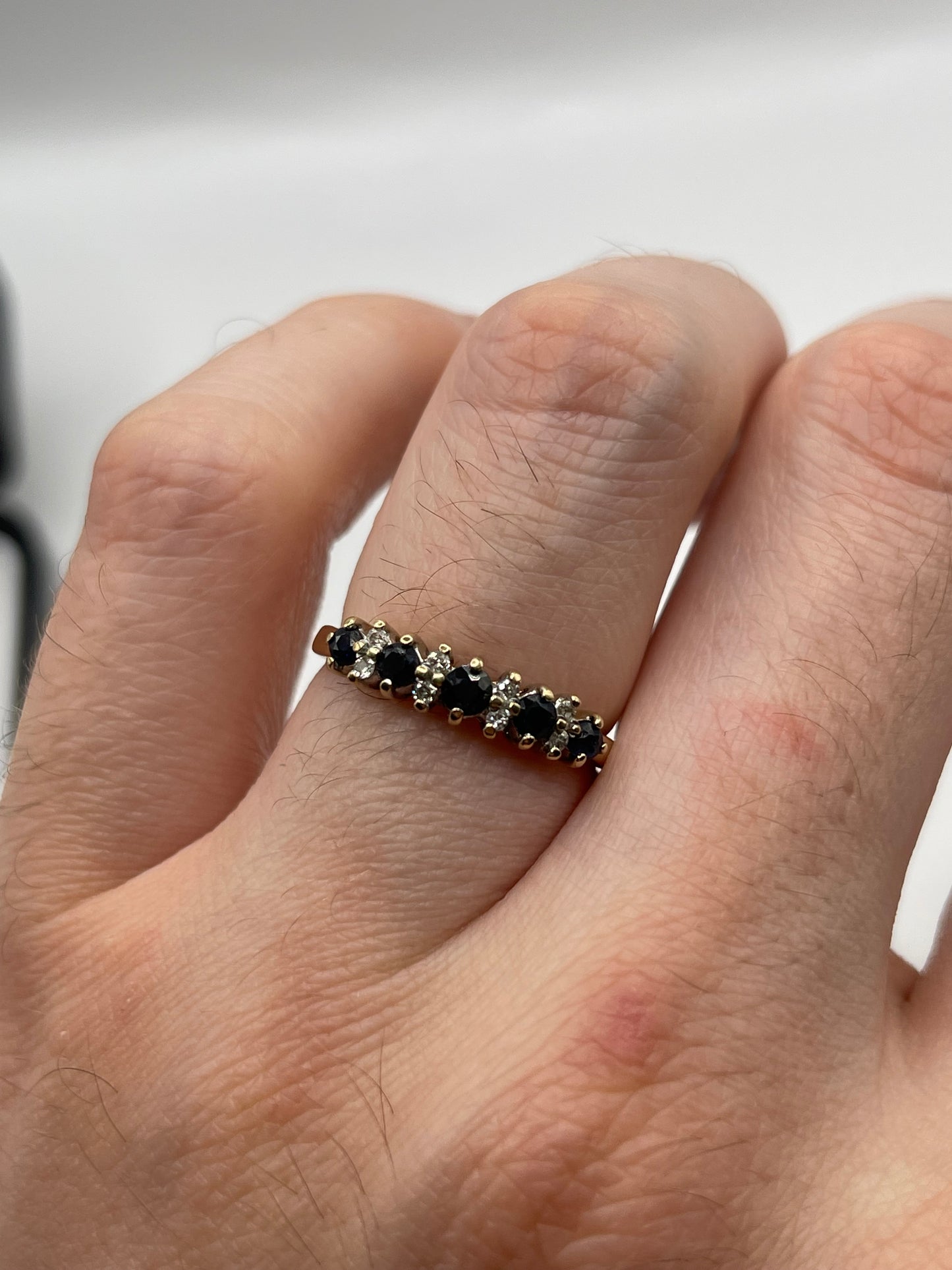 9ct gold sapphire and diamond ring