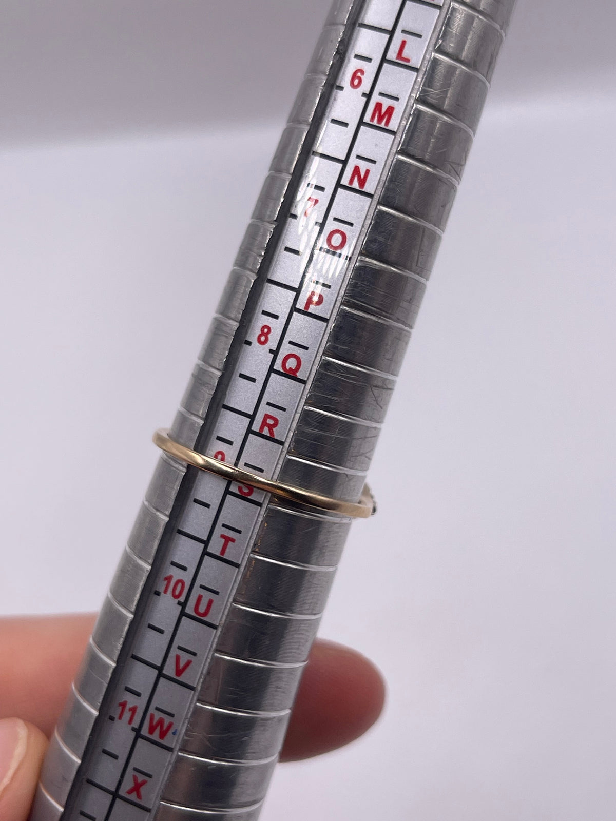 9ct gold pink sapphire and diamond ring