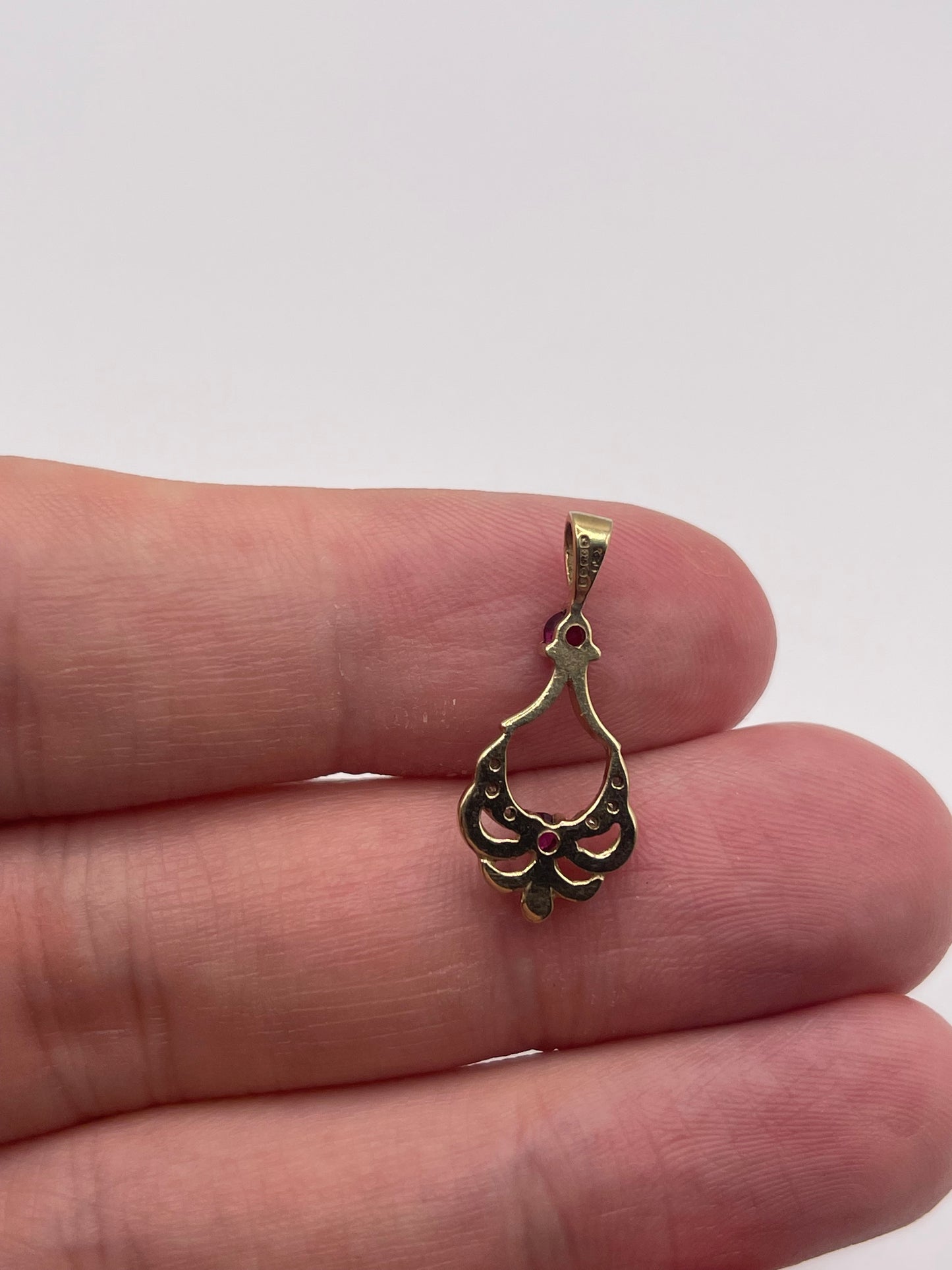 9ct gold ruby and diamond pendant