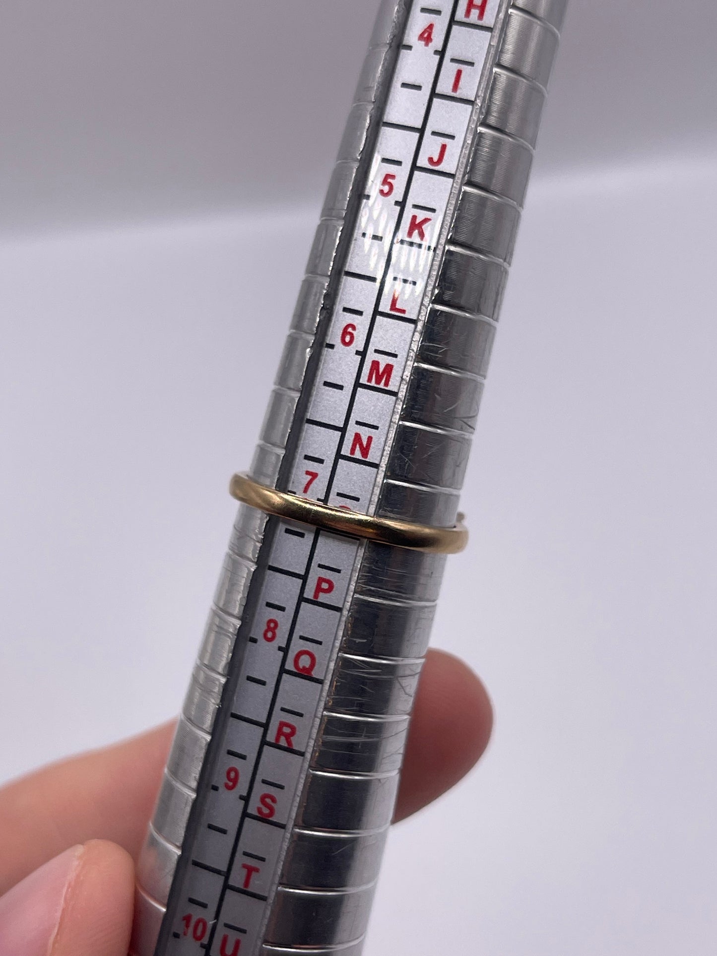 9ct gold sapphire and cz ring