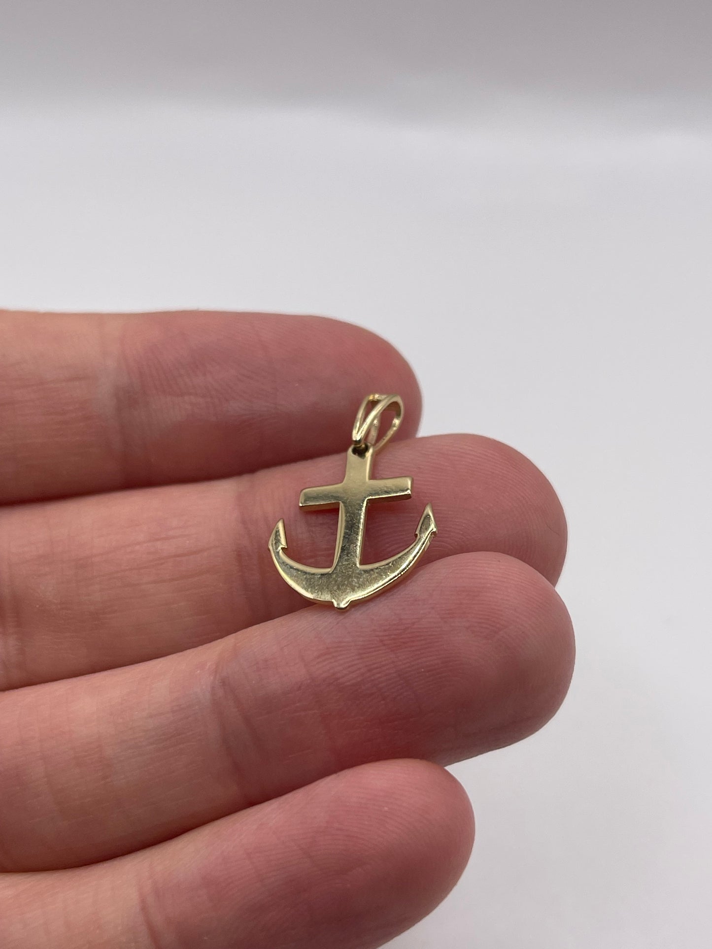 9ct gold anchor charm