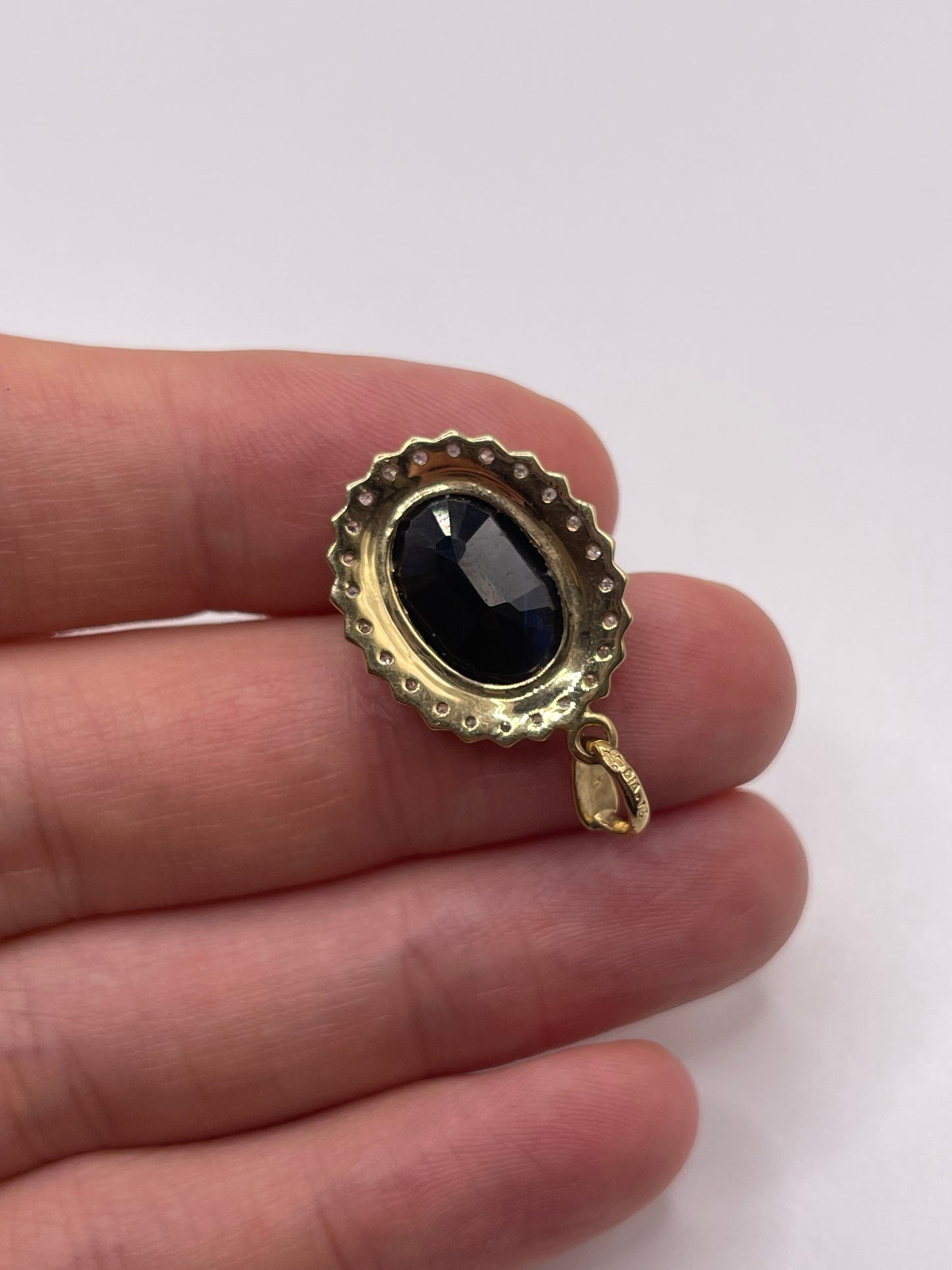 9ct gold sapphire and diamond pendant