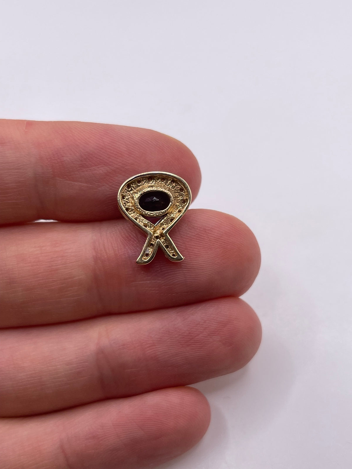 9ct gold iolite and diamond pendant