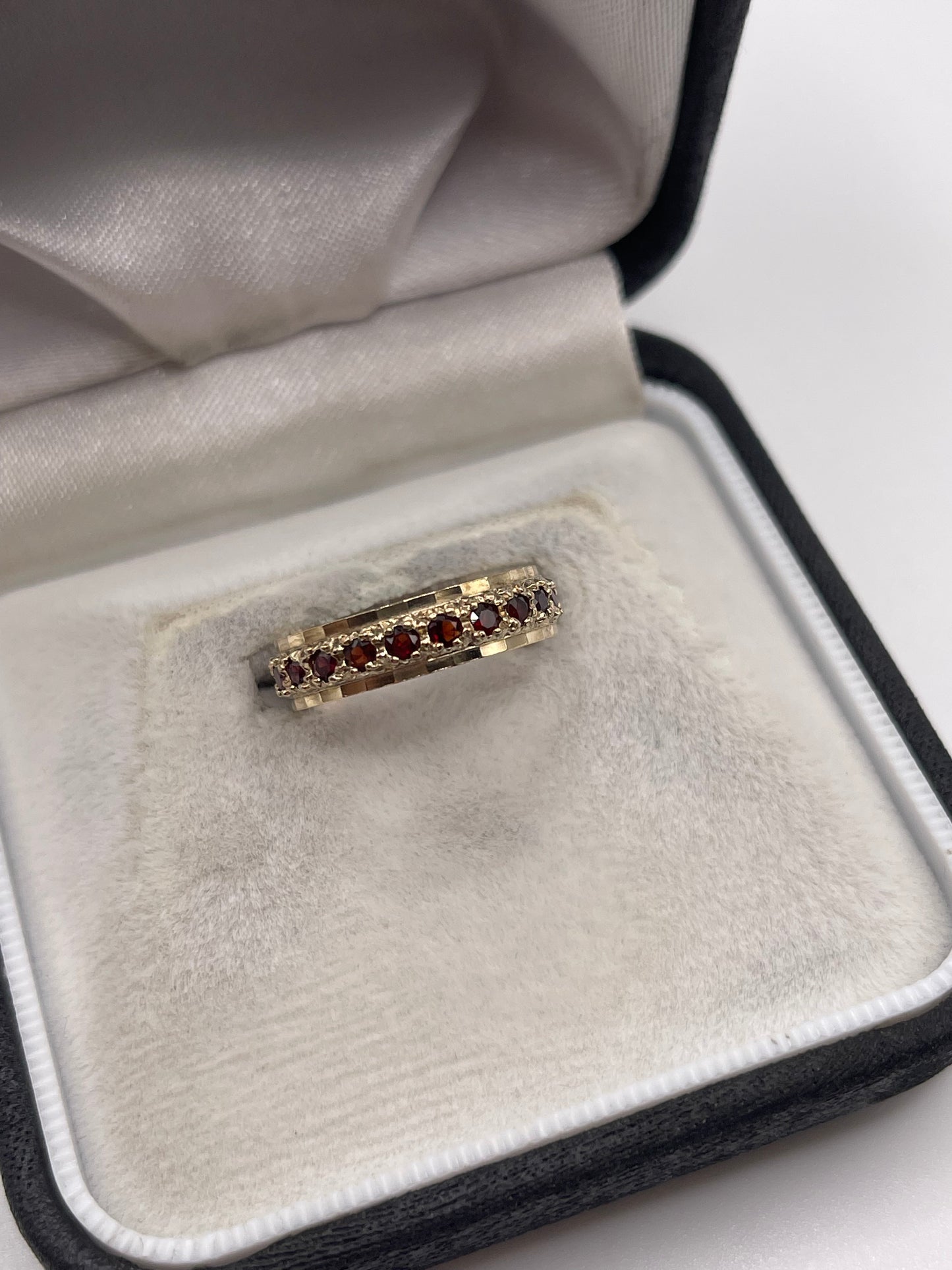 9ct gold garnet eternity ring