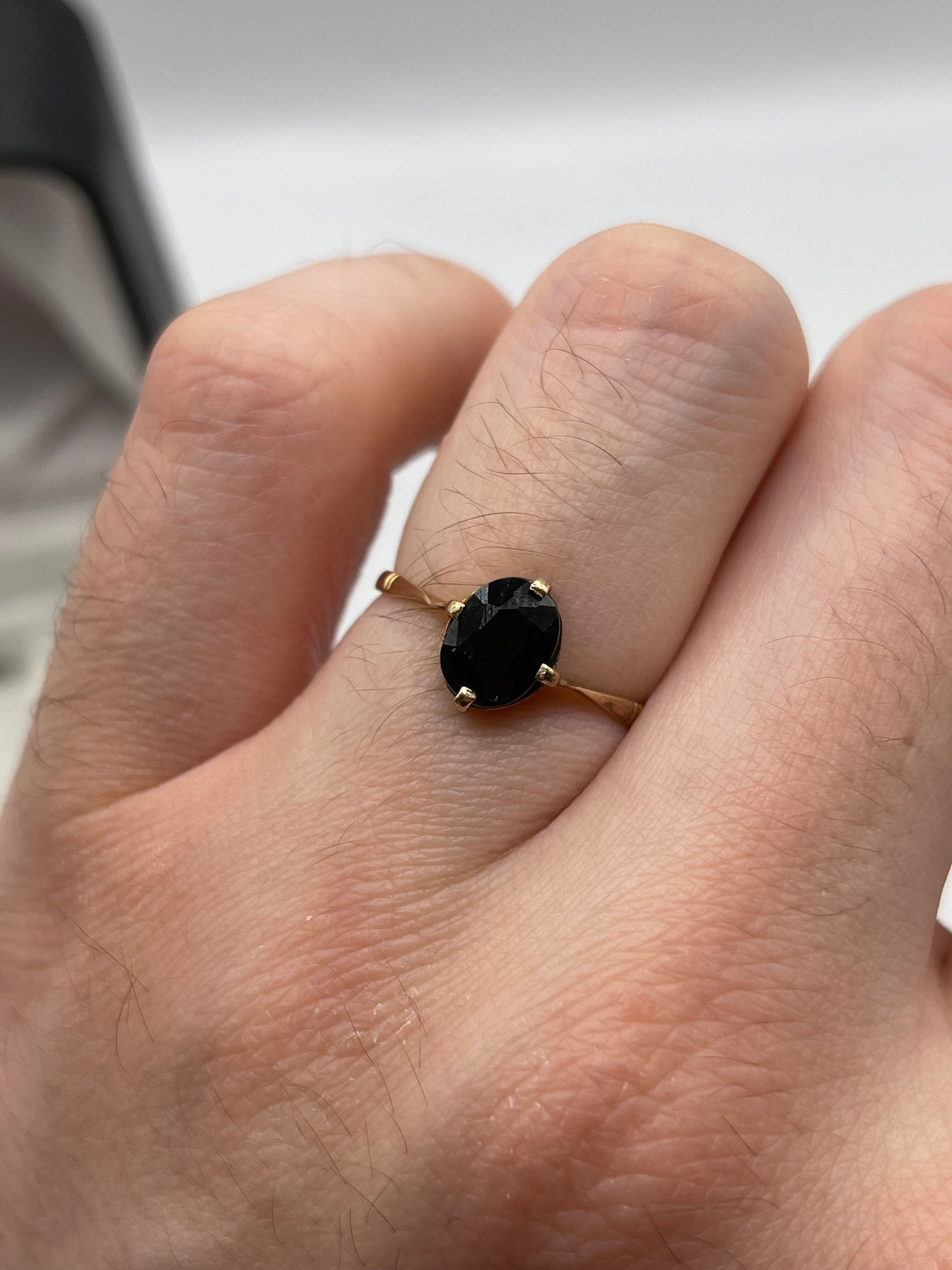 9ct gold sapphire ring