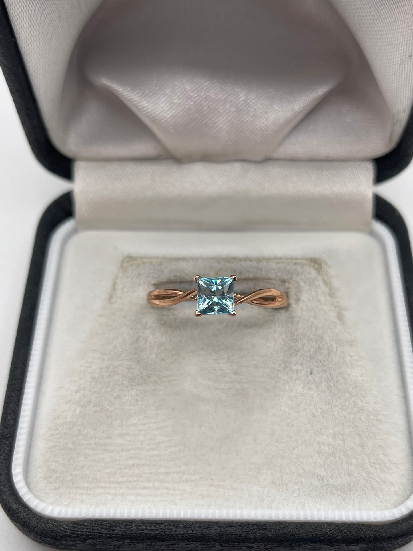 9ct rose gold topaz ring