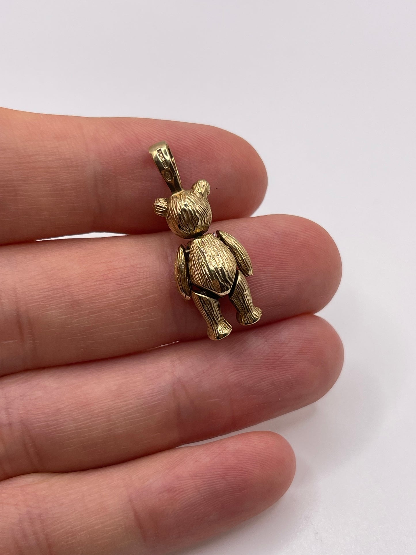 9ct gold articulated bear charm