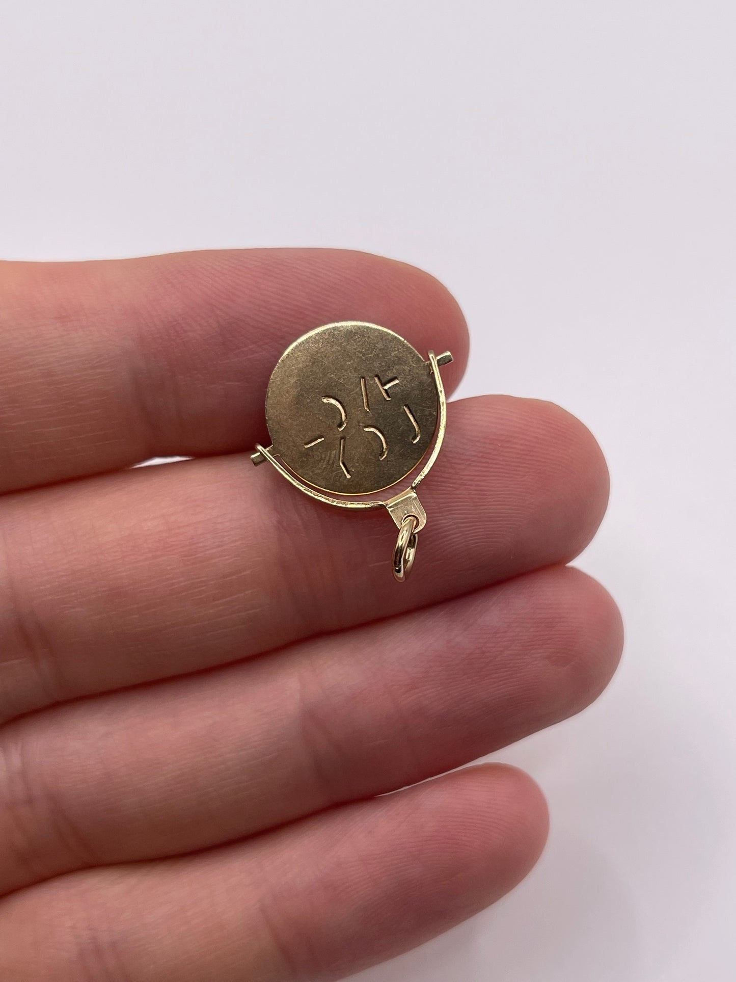 9ct gold I love you spinner charm