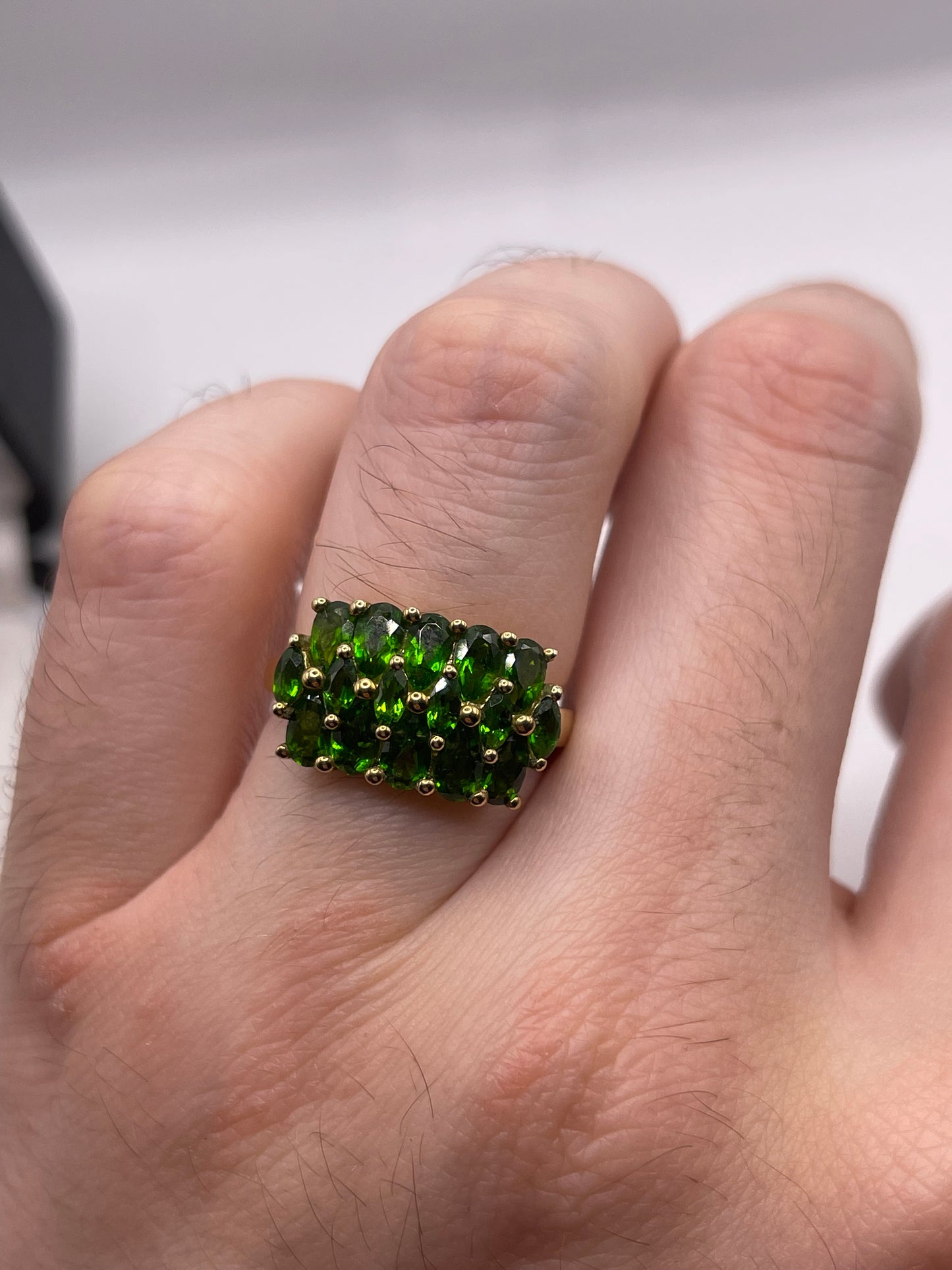 9ct gold diopside cluster ring