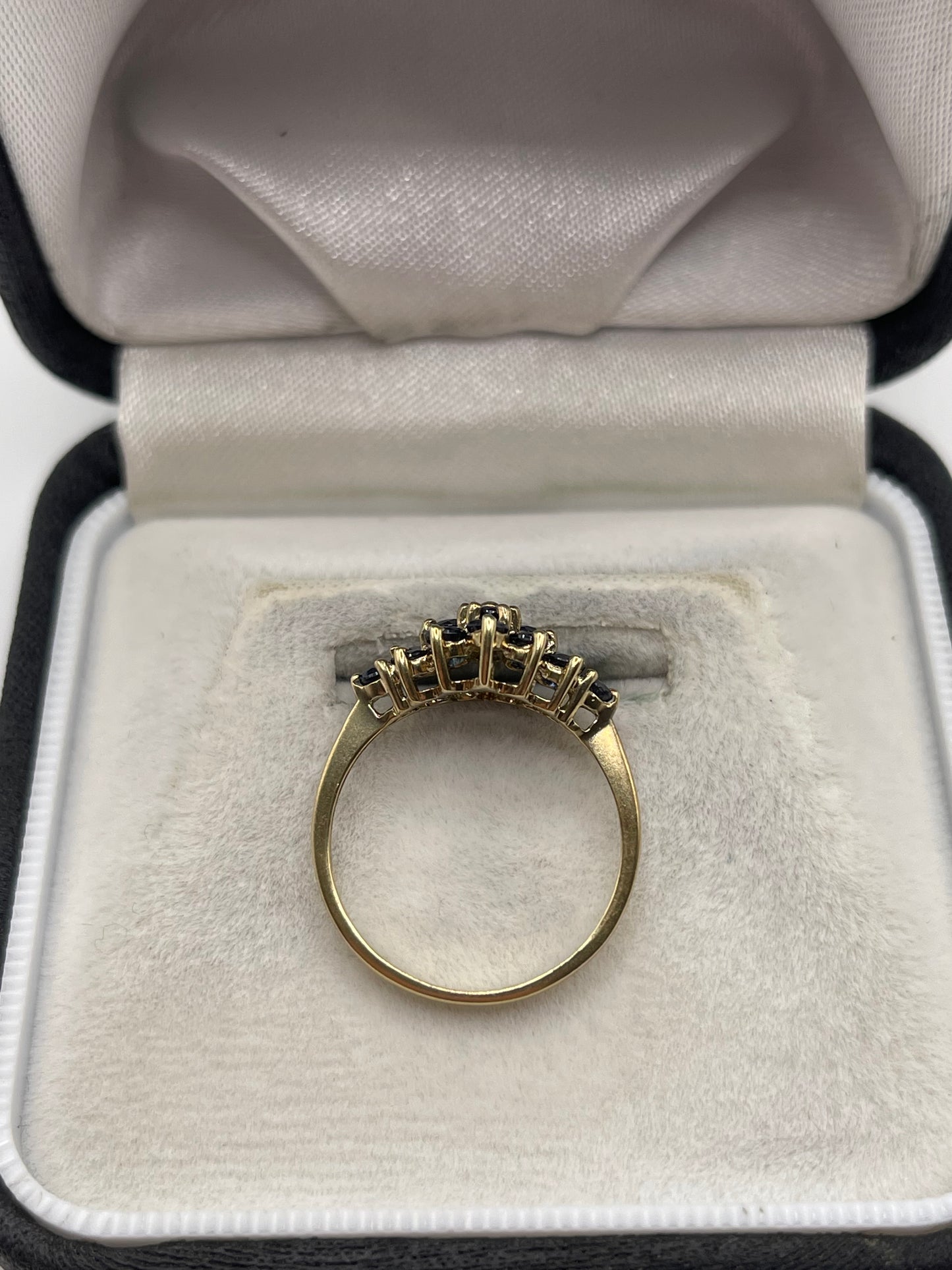 9ct gold sapphire cluster ring