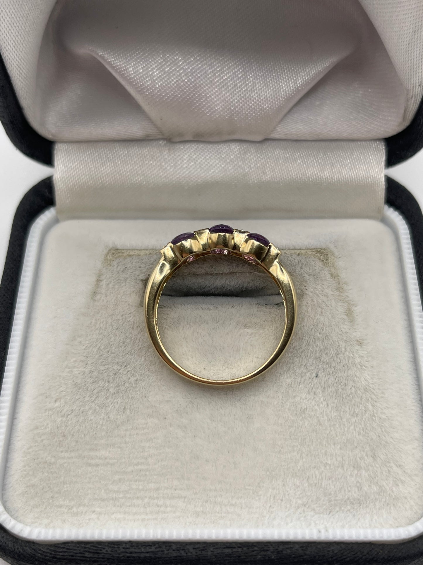 9ct gold amethyst and diamond ring