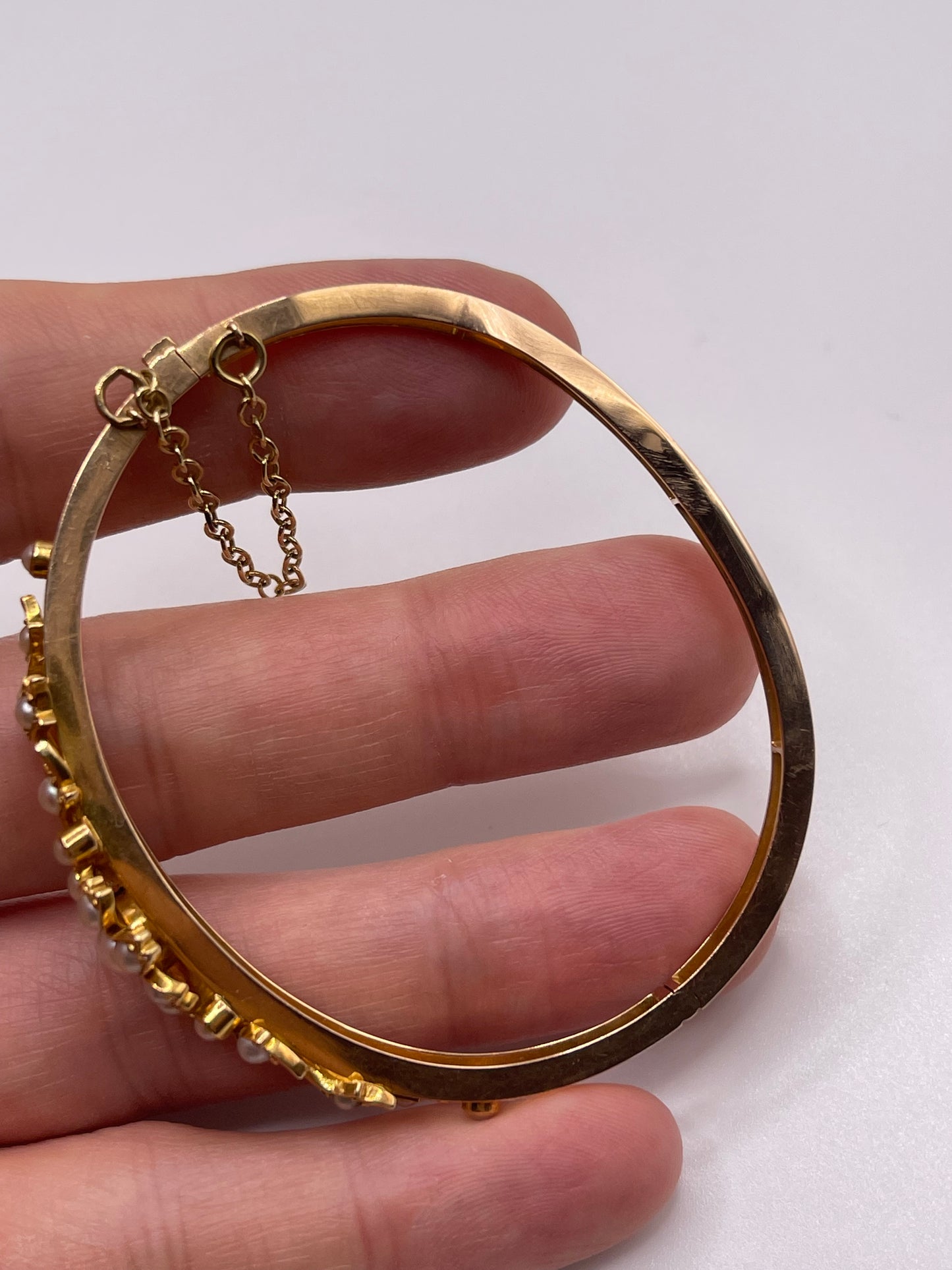 Antique 15ct gold pearl bangle