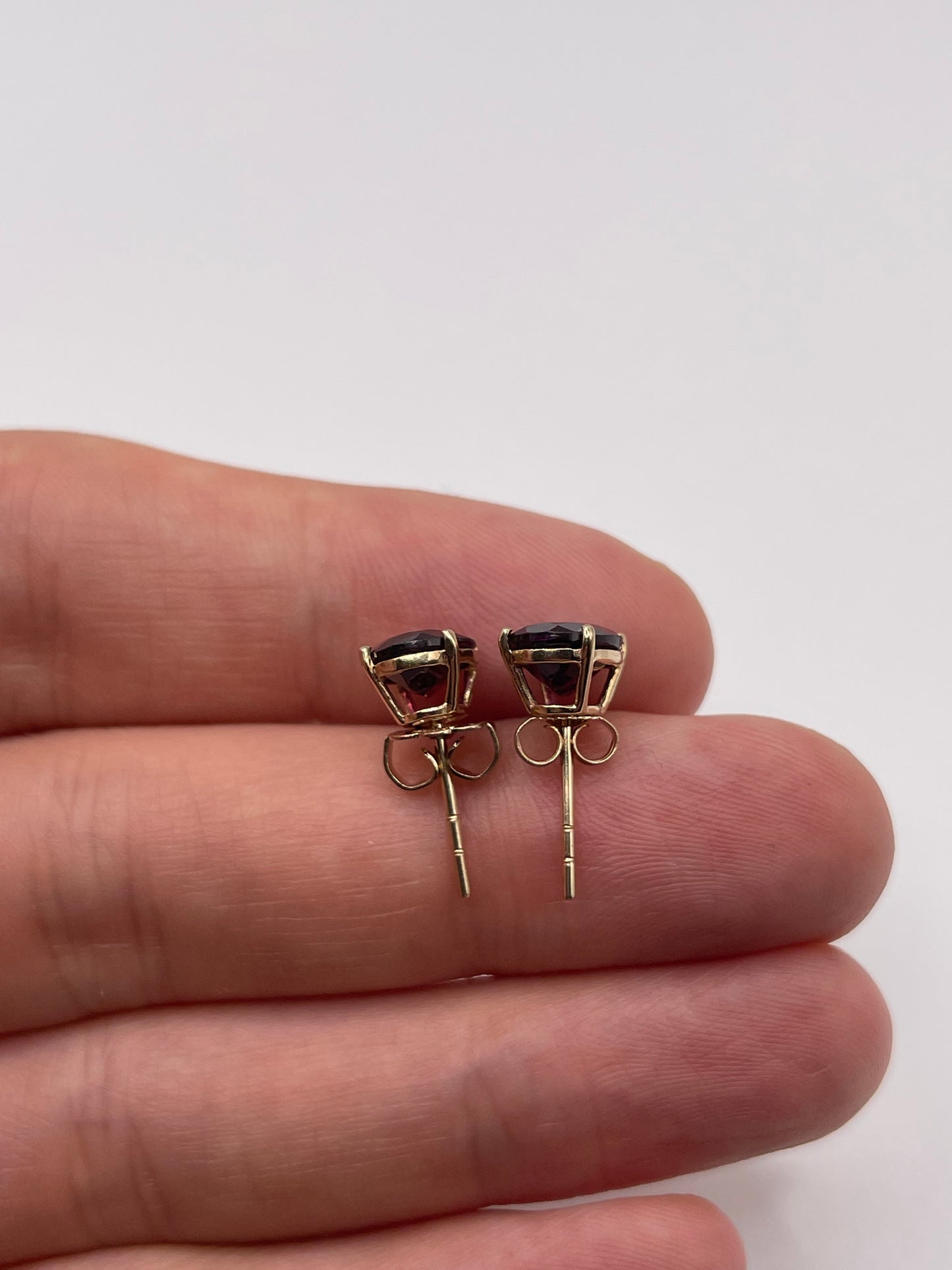 9ct gold almandine garnet earrings