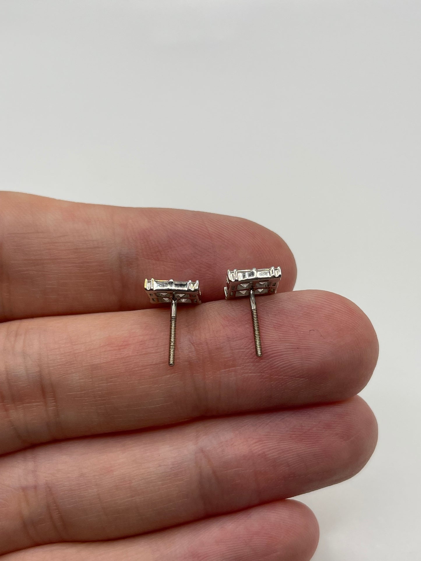 18ct white gold diamond earrings