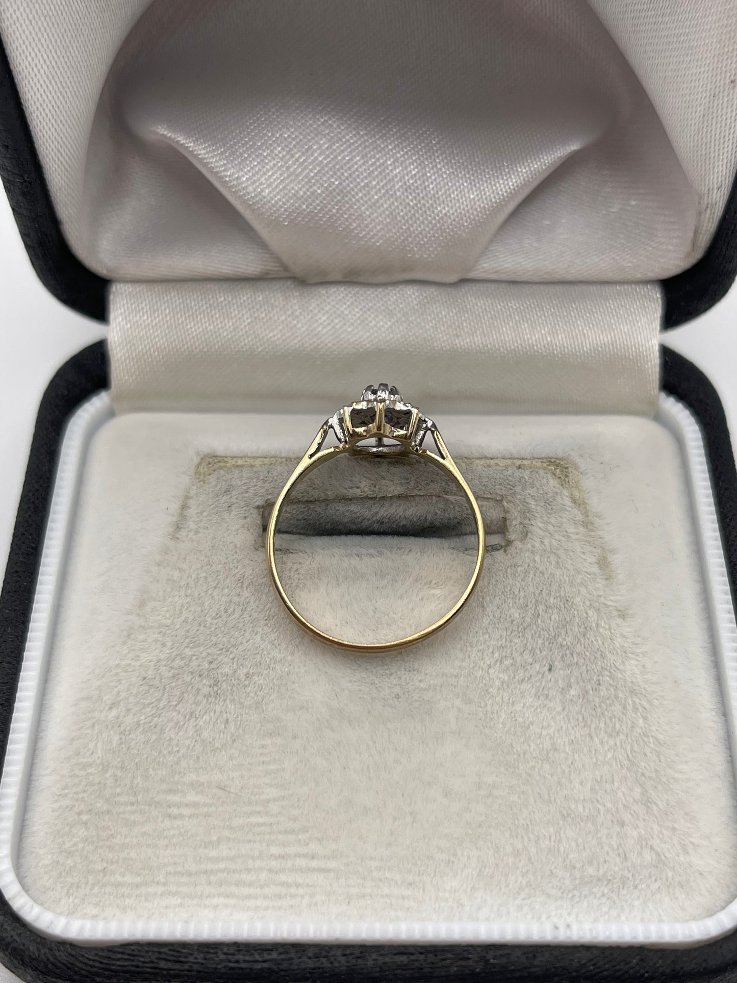 9ct gold sapphire and diamond ring