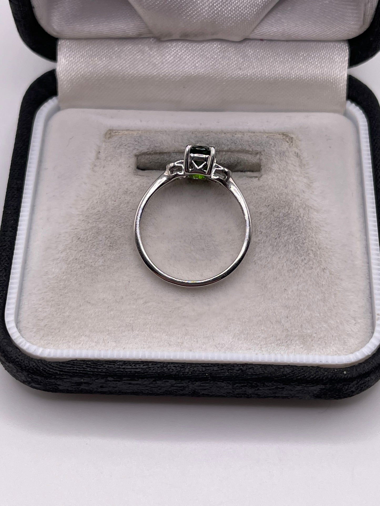 Silver diopside and zircon ring