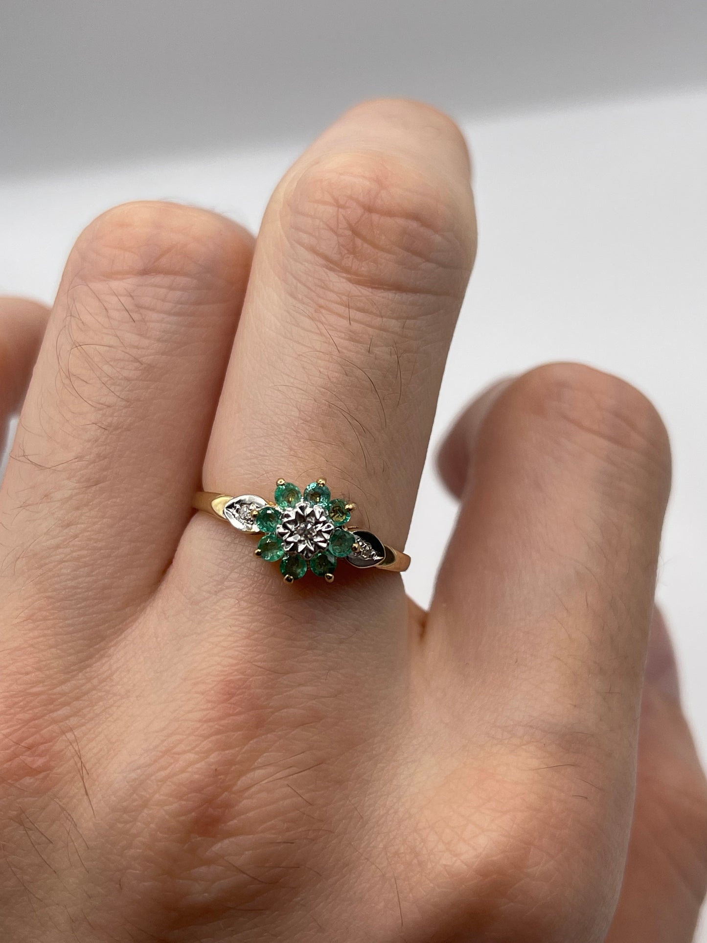 9ct gold emerald and diamond ring