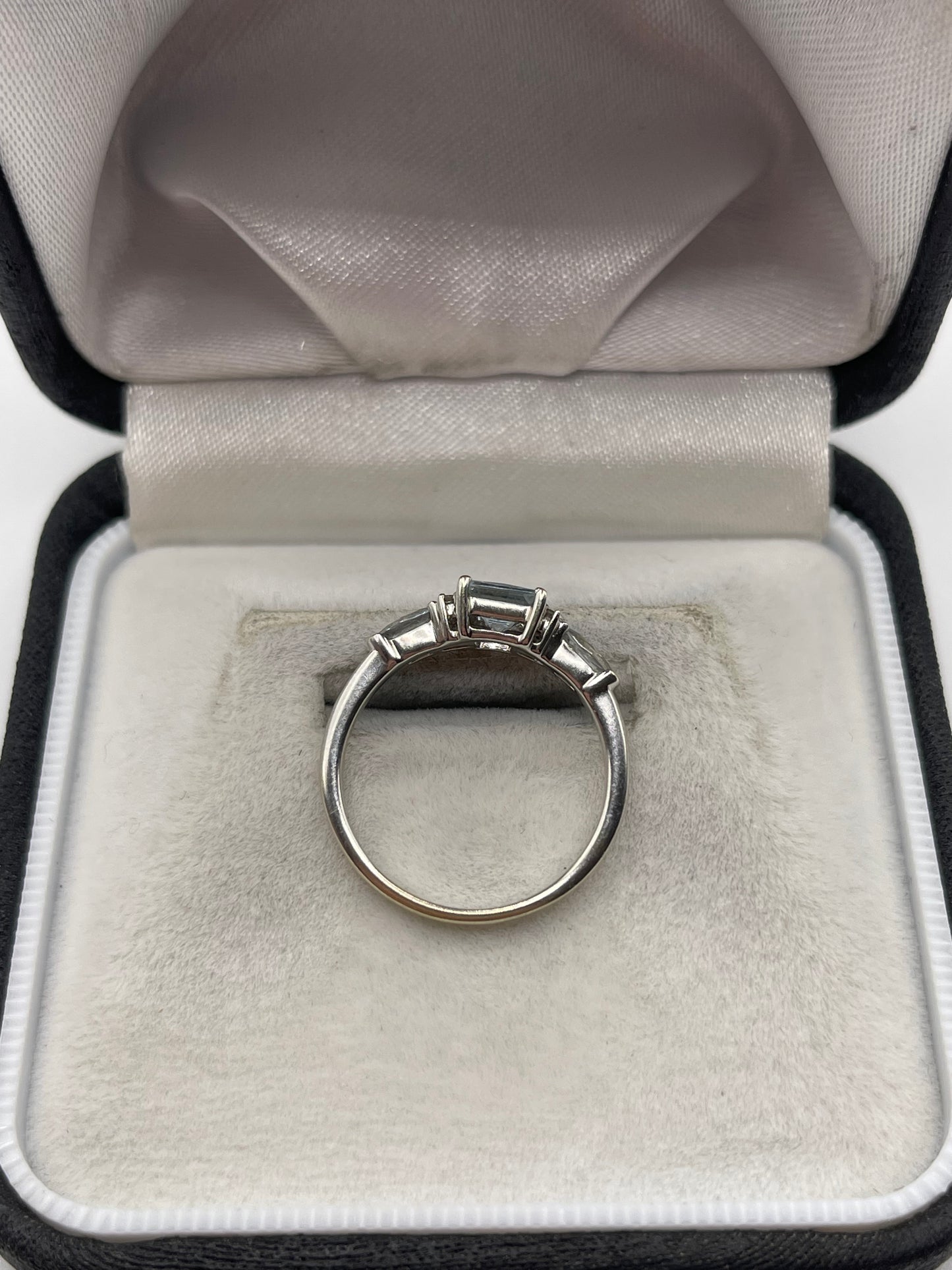 9ct white gold topaz and diamond ring