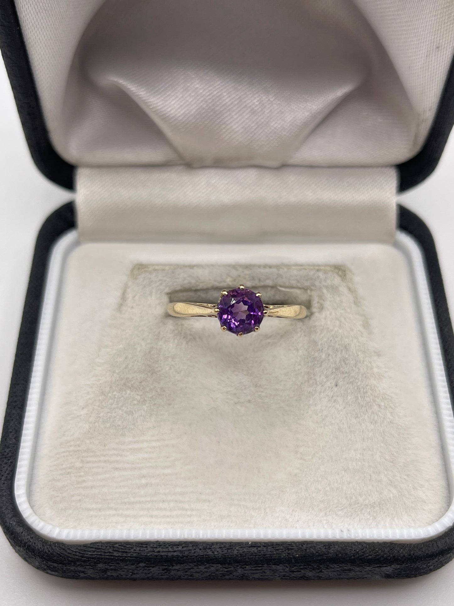 9ct gold amethyst ring