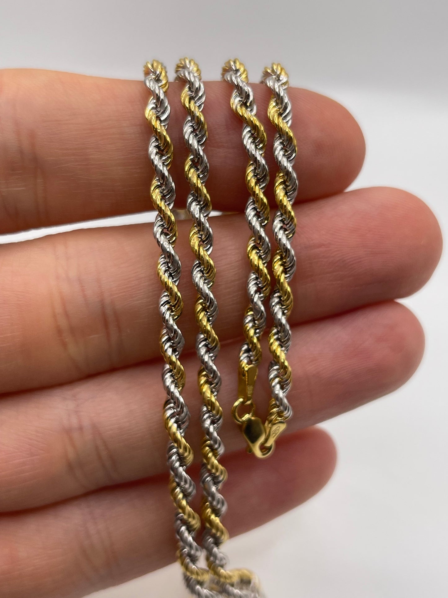 9ct two tone gold chain 511