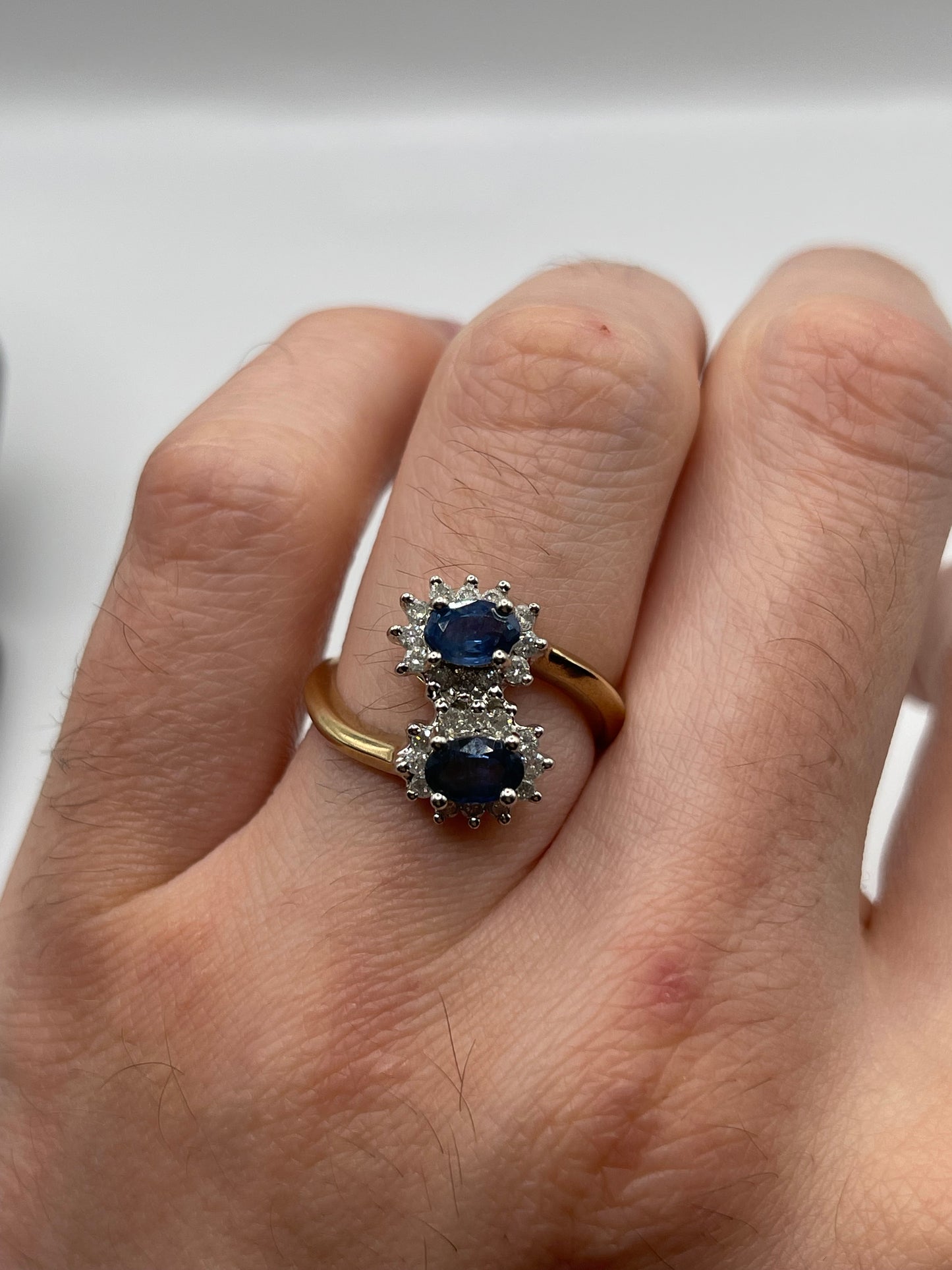 9ct gold sapphire and diamond ring