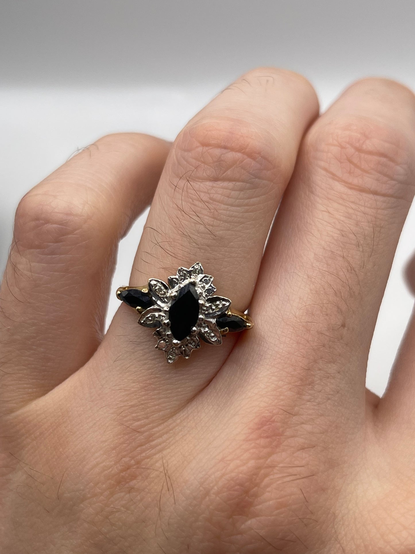 9ct gold sapphire and diamond ring