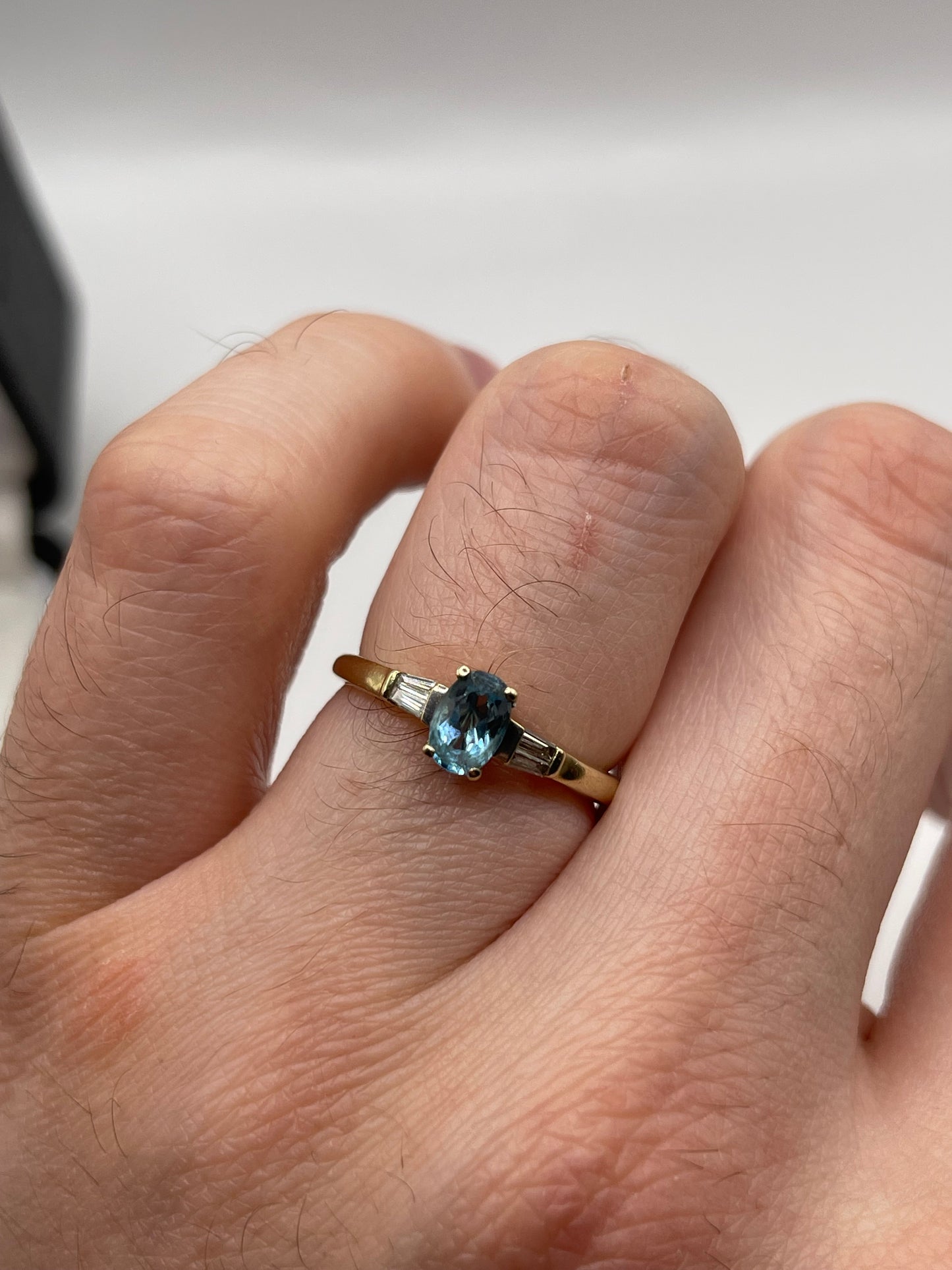 9ct gold topaz and diamond ring