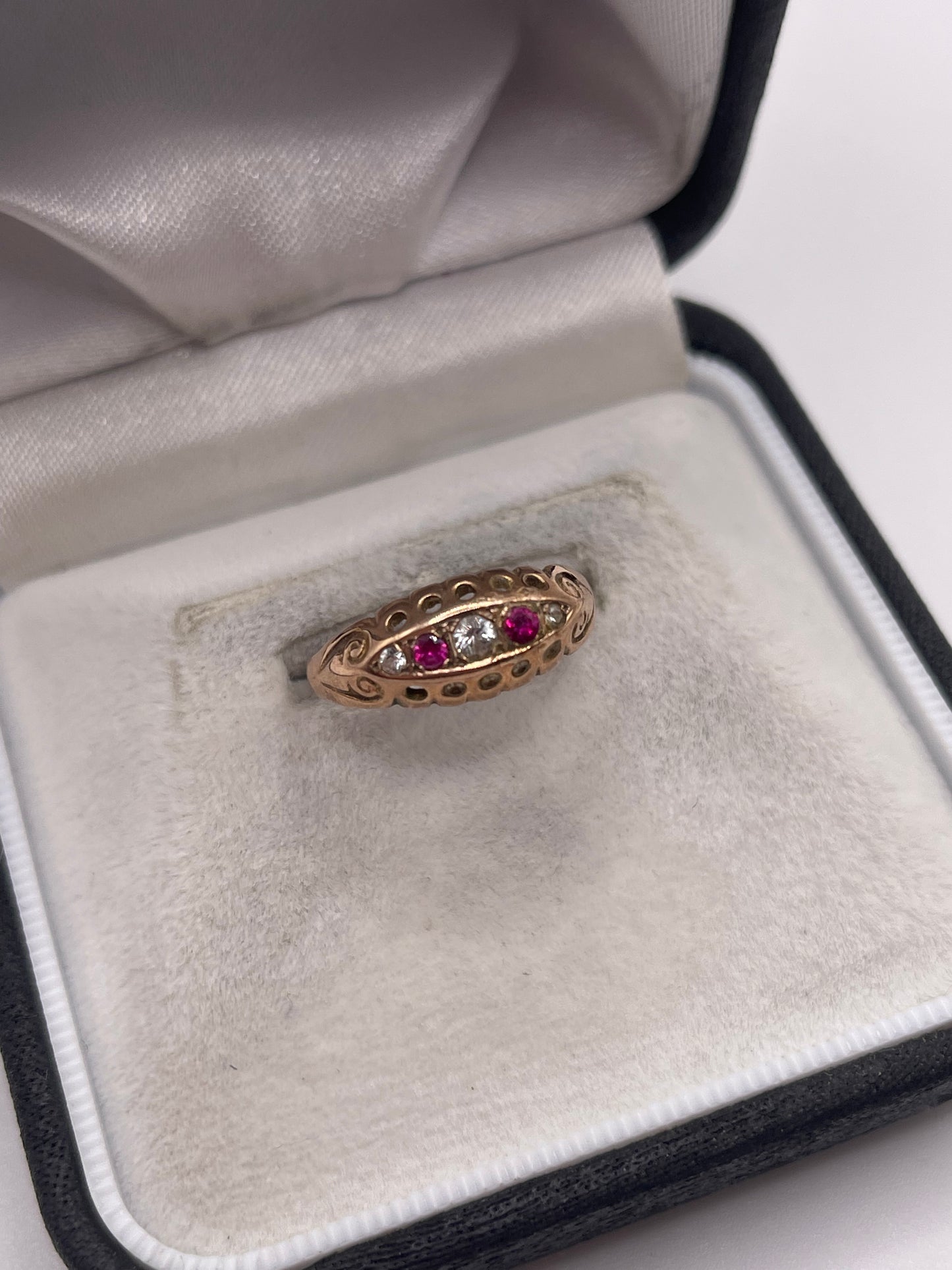 Antique 9ct rose gold paste ring
