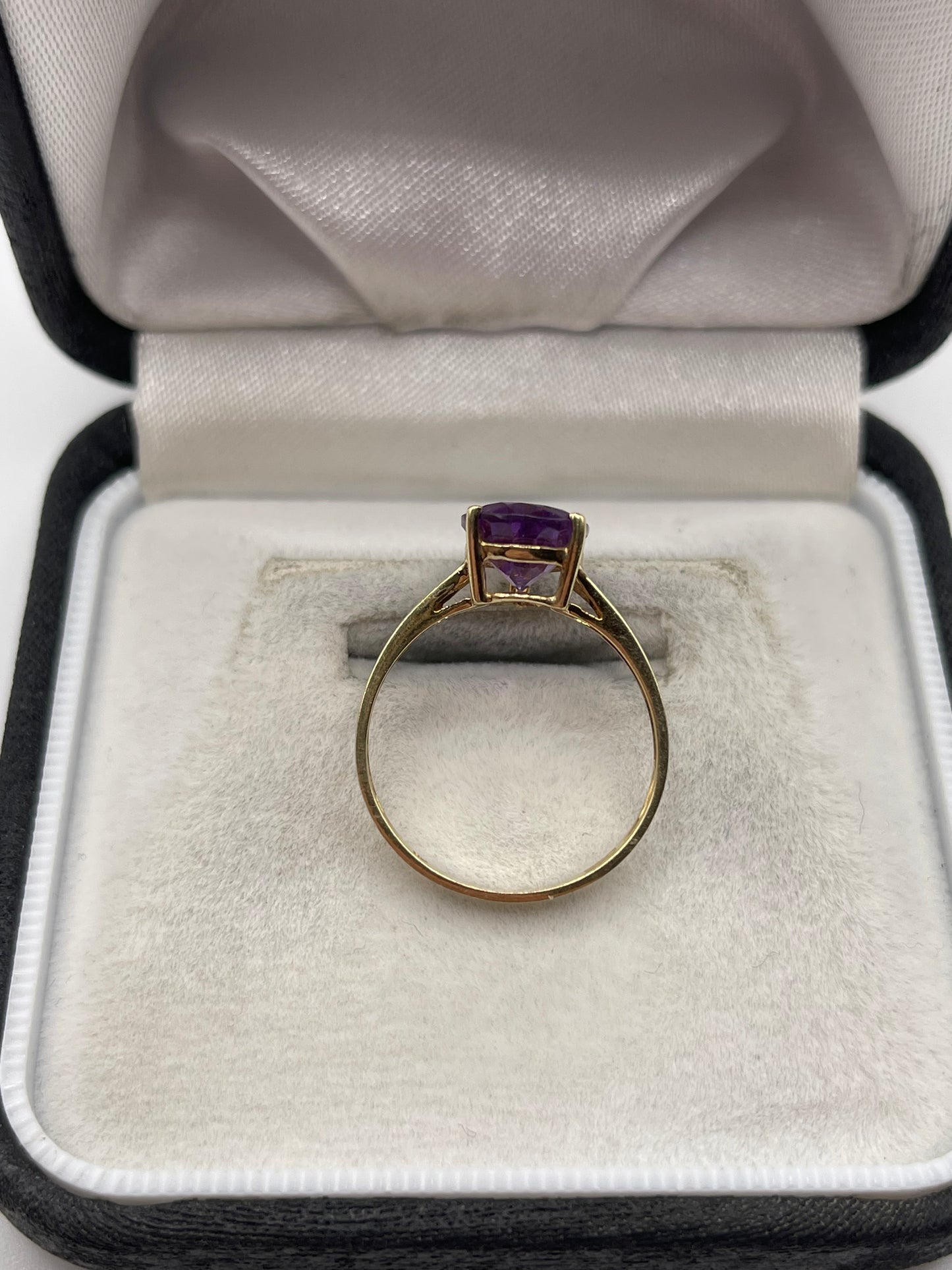 9ct gold amethyst ring