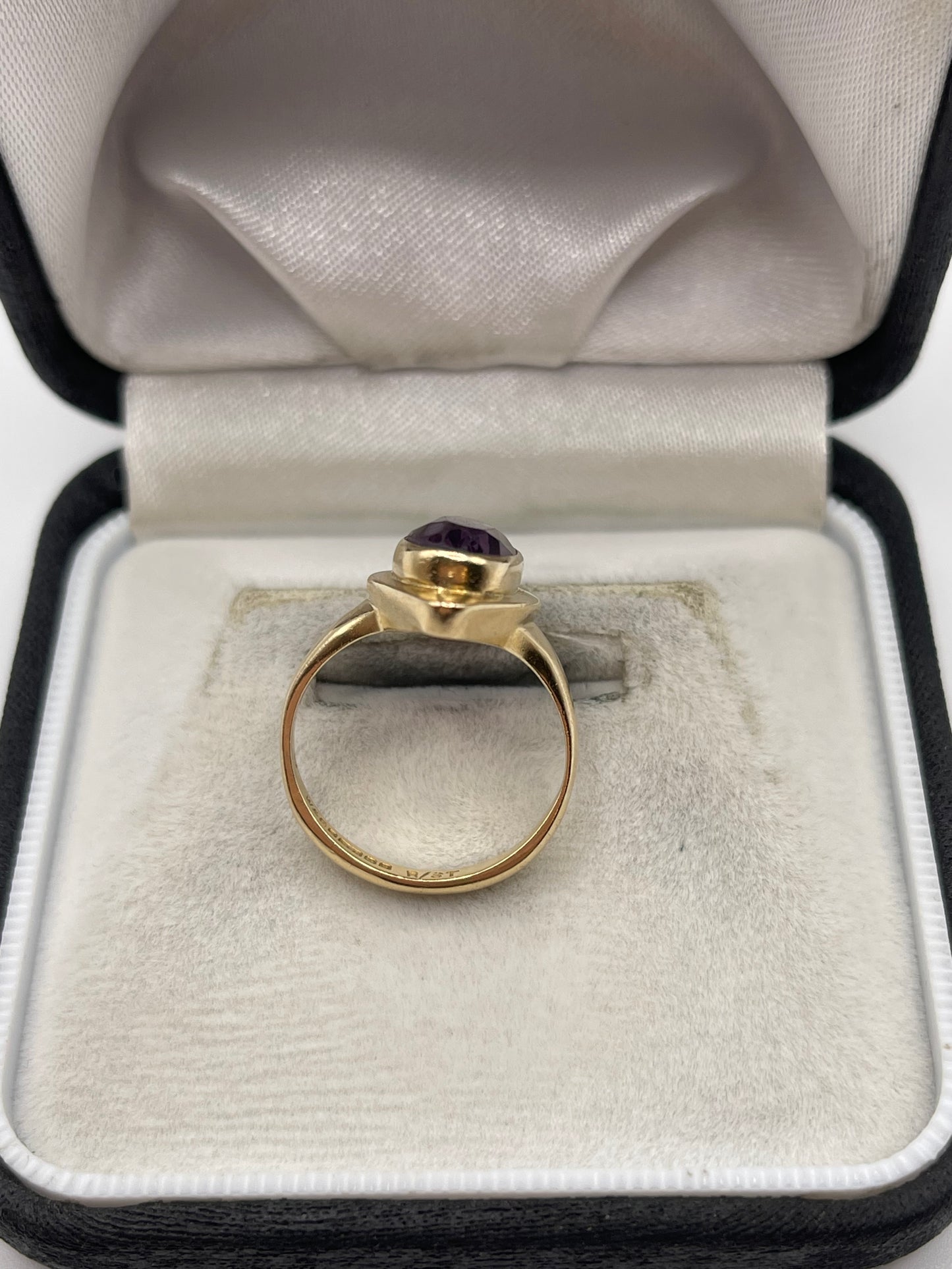 9ct gold amethyst ring