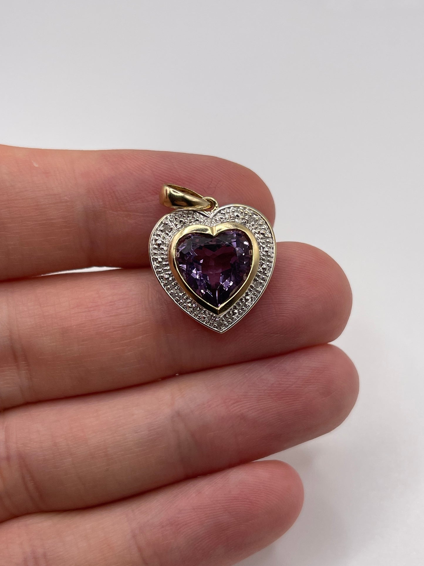 9ct gold amethyst and diamond heart pendant