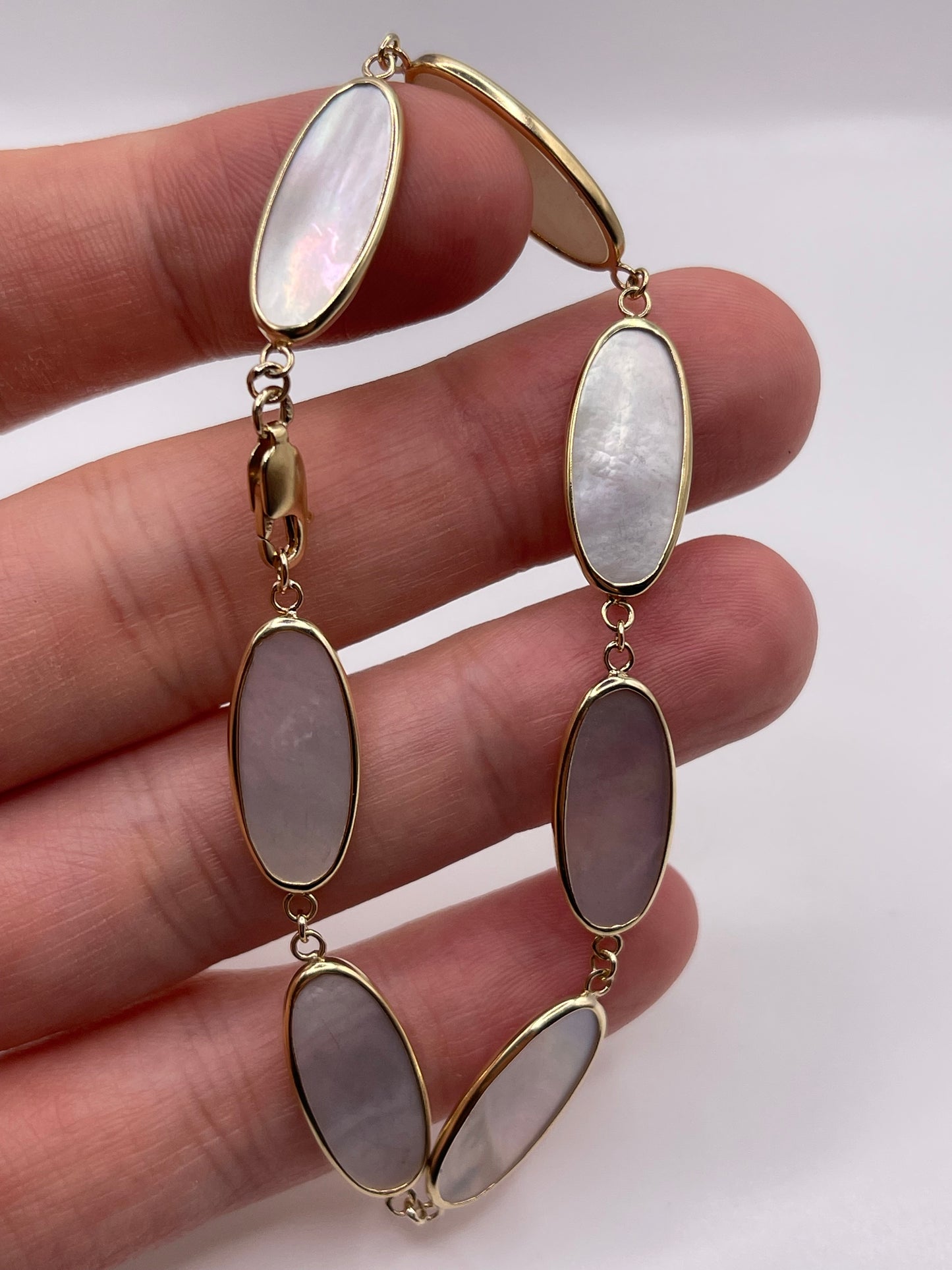 9ct gold mother of pearl bracelet
