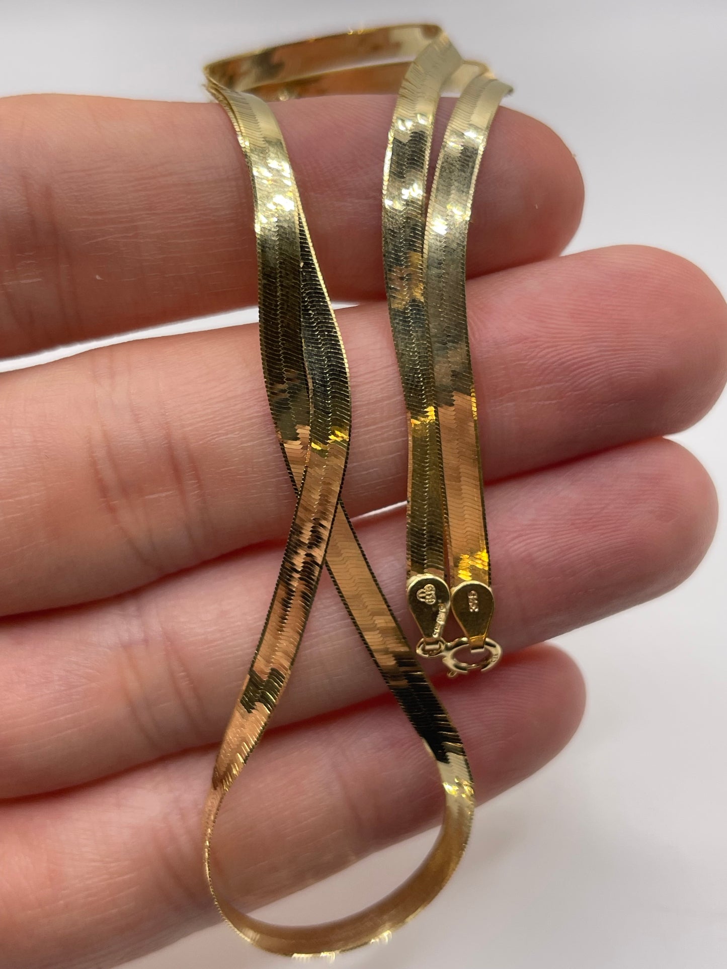 9ct gold chain 203