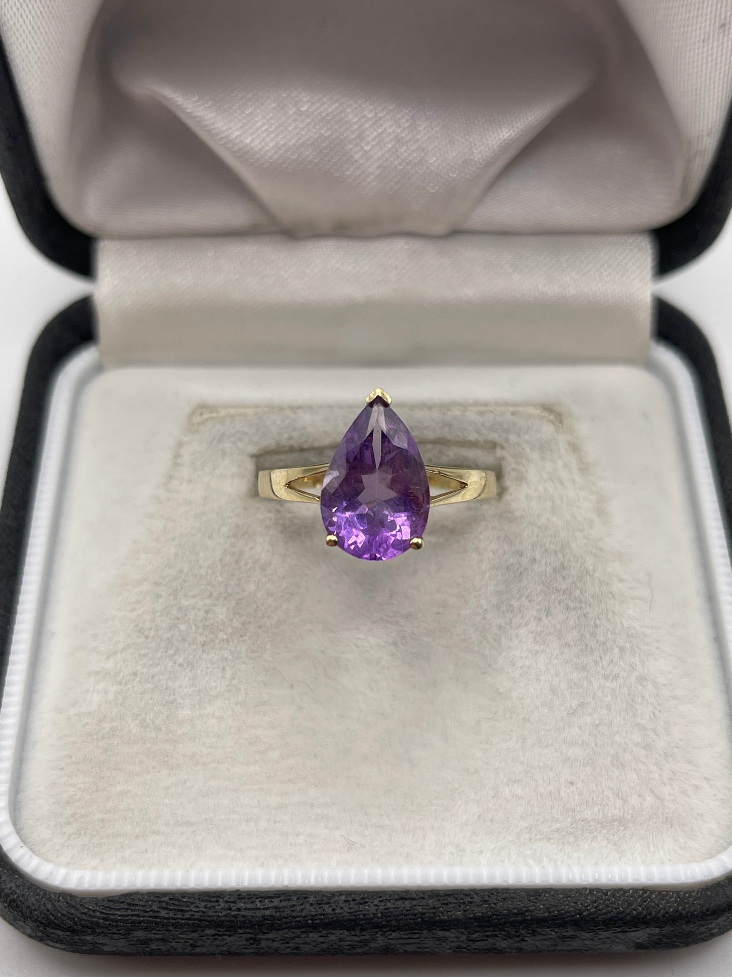 9ct gold amethyst ring