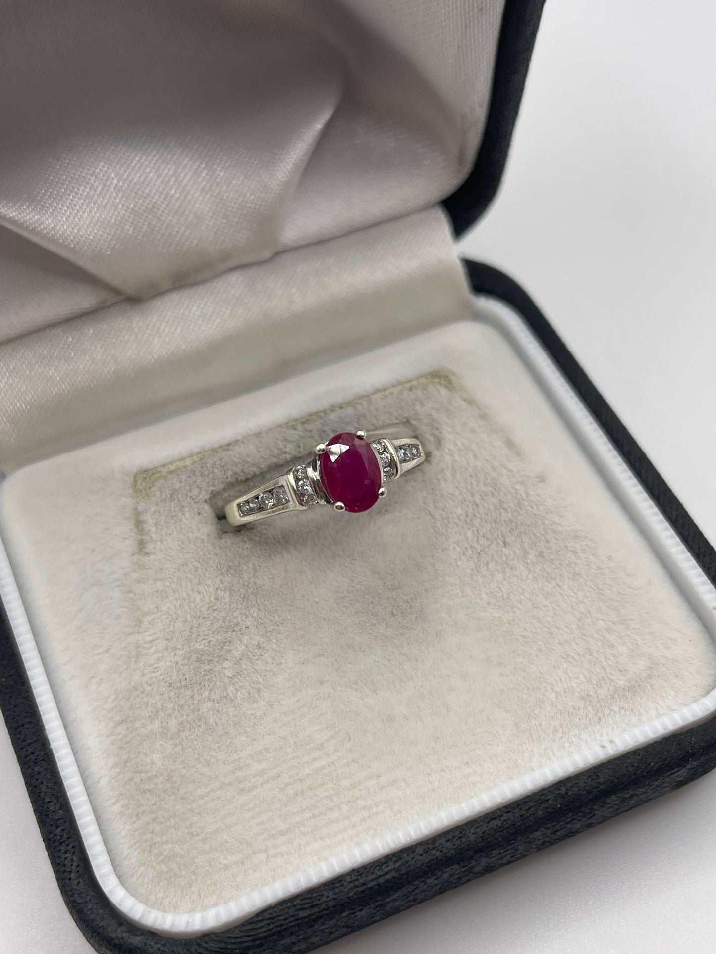 9ct white gold ruby and diamond ring