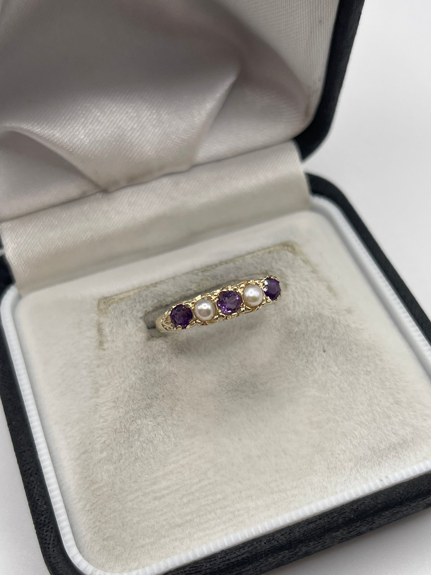 9ct gold amethyst and pearl ring