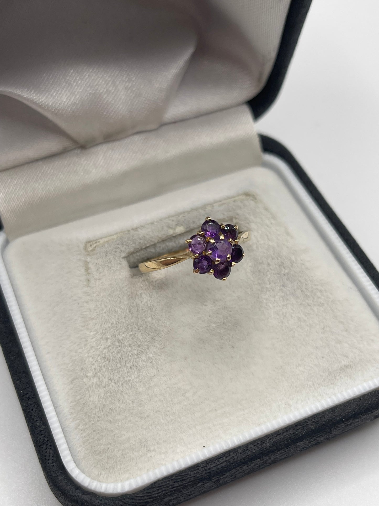 9ct gold amethyst cluster ring