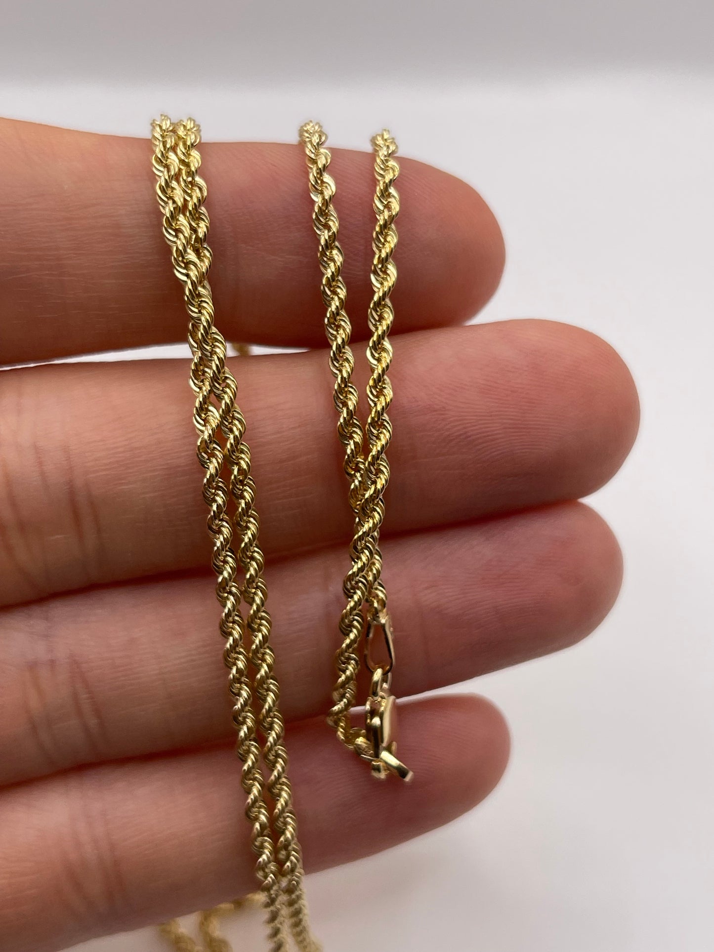 9ct gold chain 272