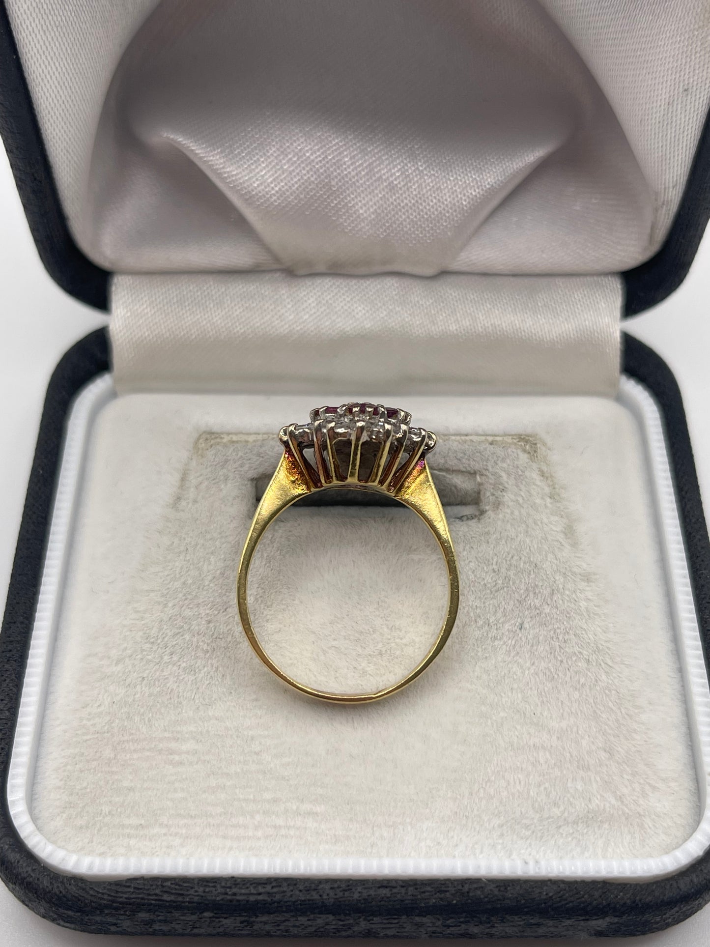 18ct gold ruby and diamond ring