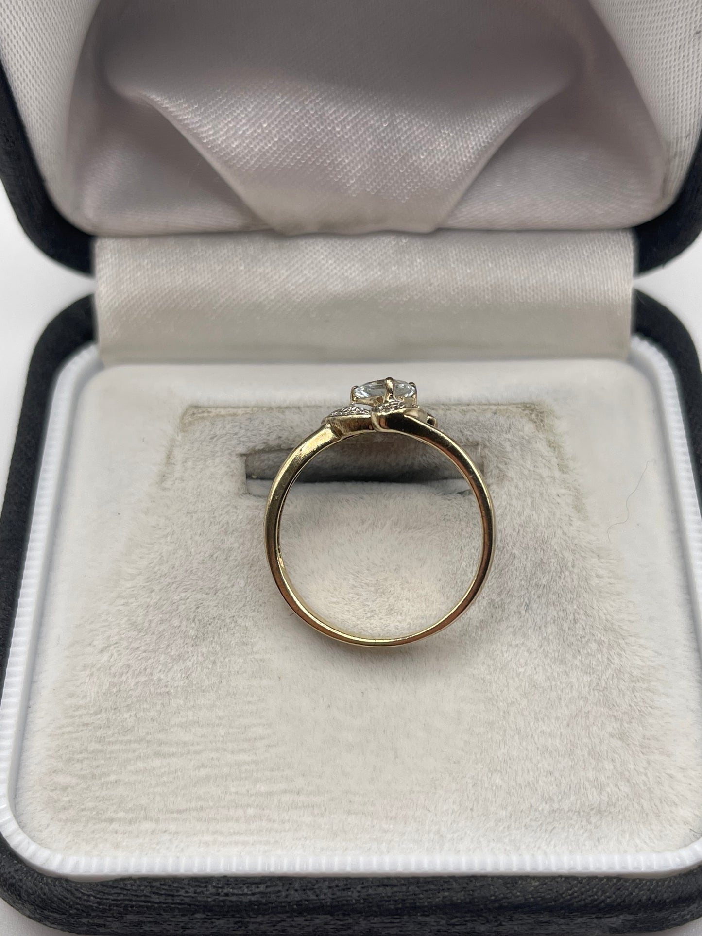 9ct gold topaz cluster ring